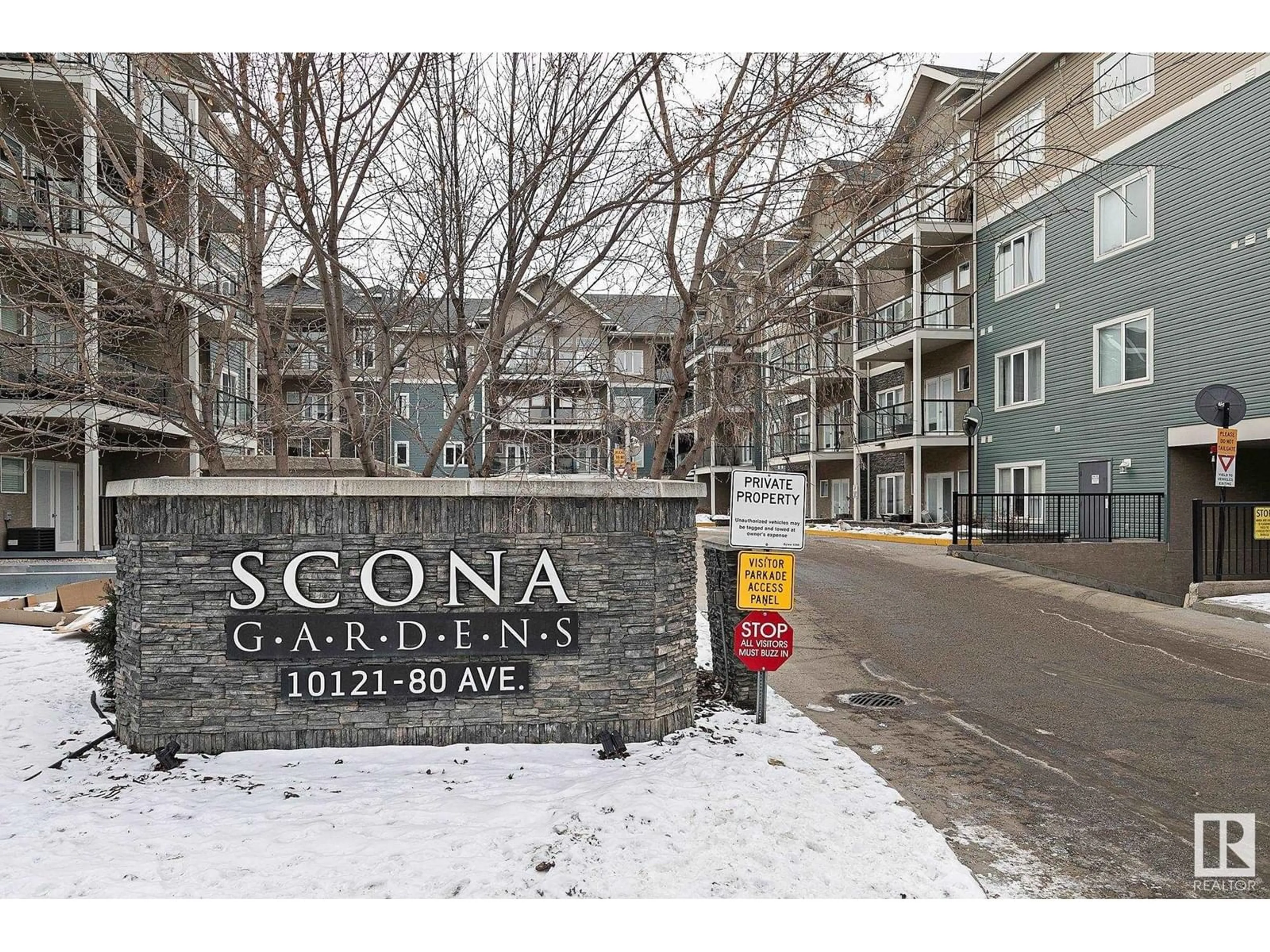 Unknown for 10121 - 117 80 AV, Edmonton Alberta T6E0B9