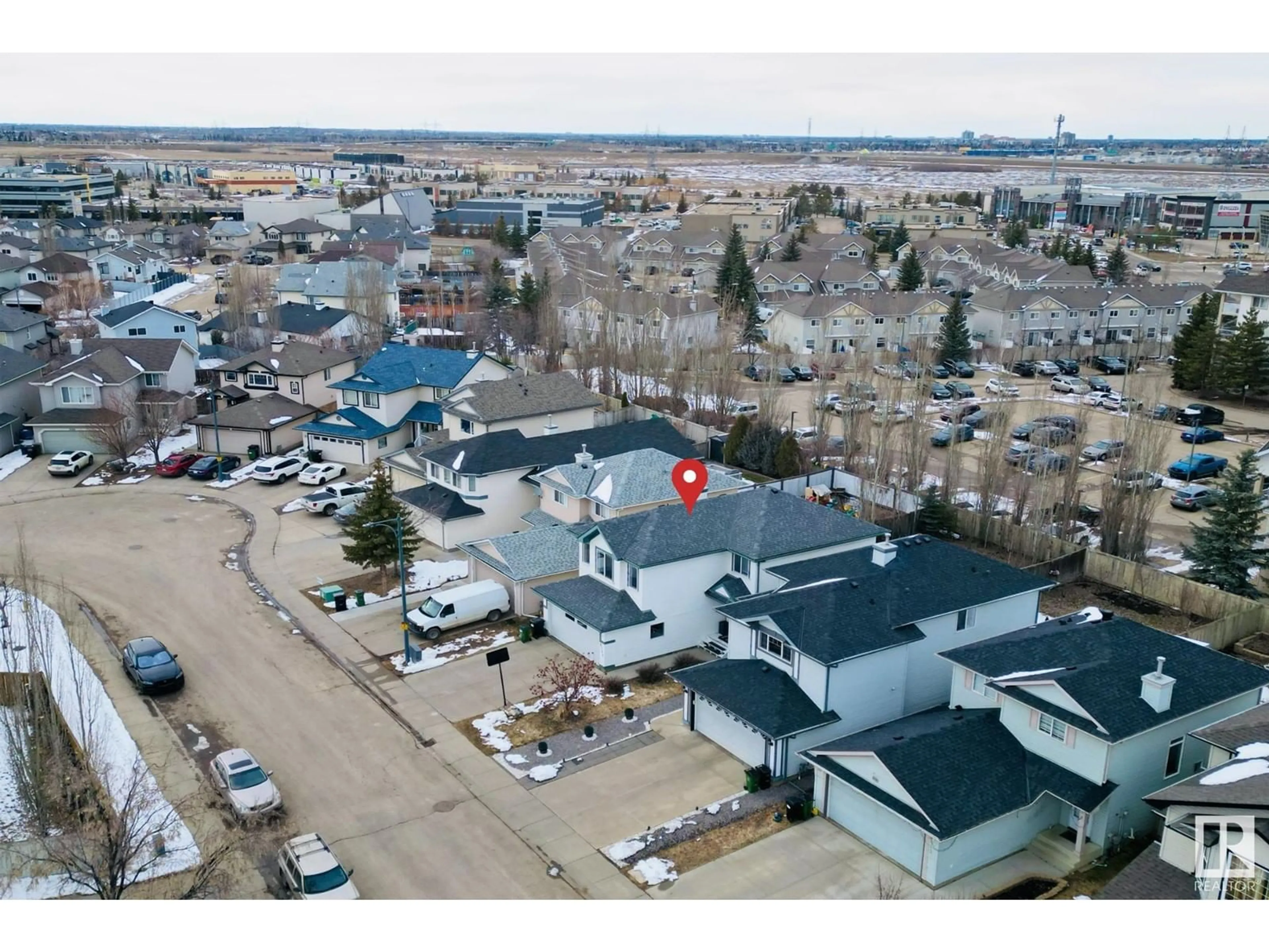 A pic from outside/outdoor area/front of a property/back of a property/a pic from drone, unknown for 8722 5 AV SW, Edmonton Alberta T6X1E2