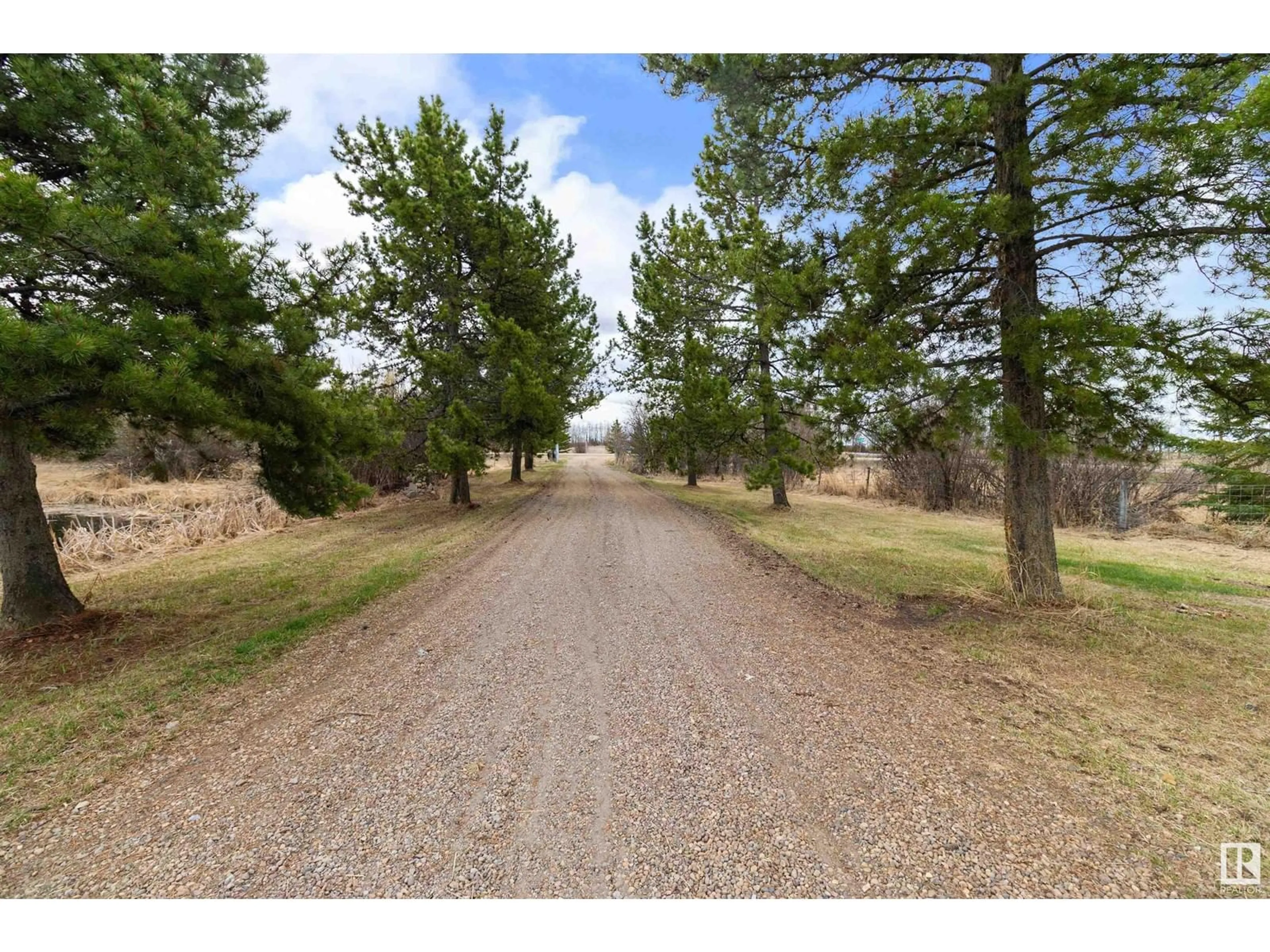 A pic from outside/outdoor area/front of a property/back of a property/a pic from drone, forest/trees view for #2 - 52349 RG ROAD 222, Rural Strathcona County Alberta T8C1A4