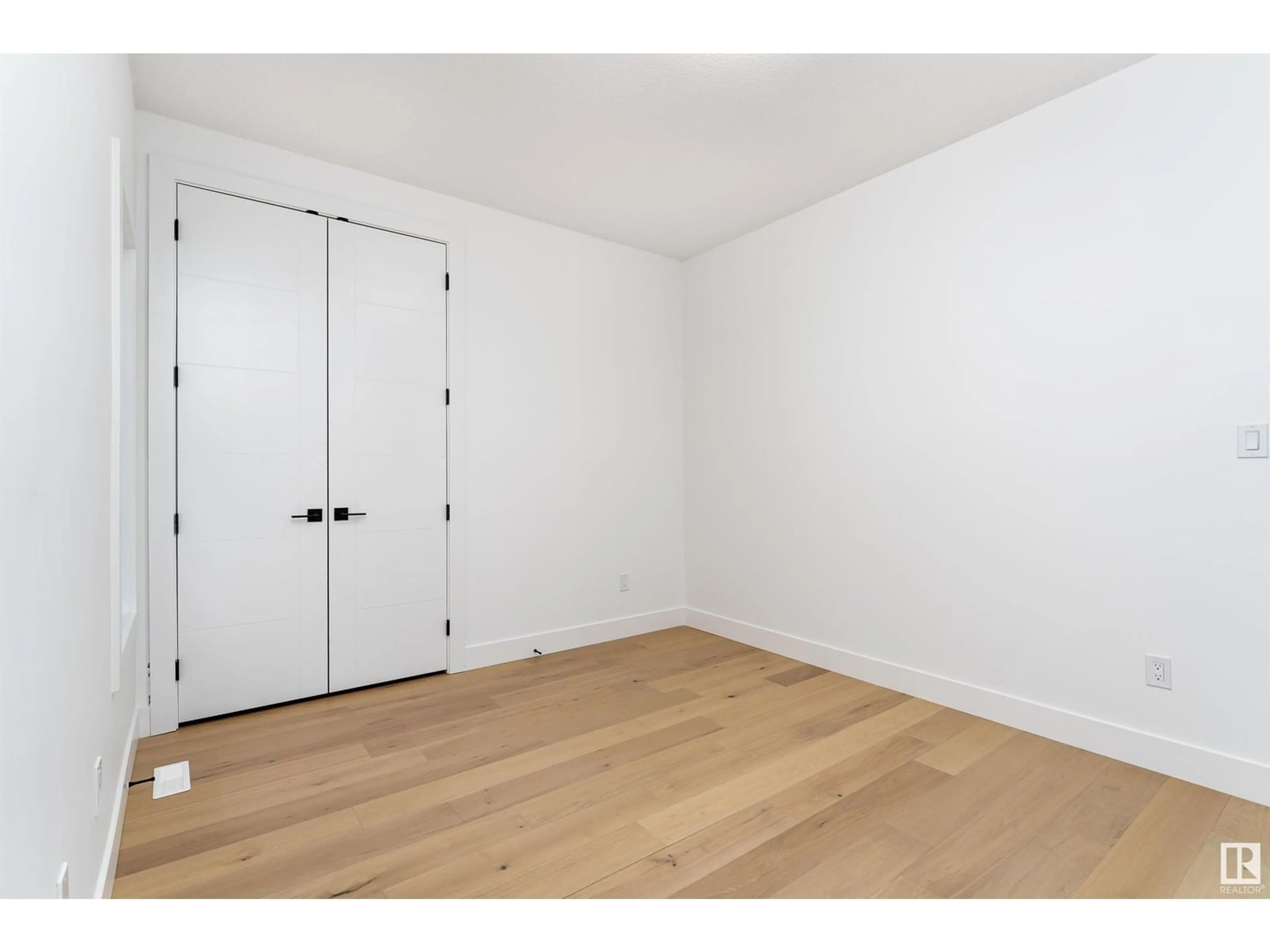 Storage room or clothes room or walk-in closet for 7020 KIVIAQ CR, Edmonton Alberta T6W5N6
