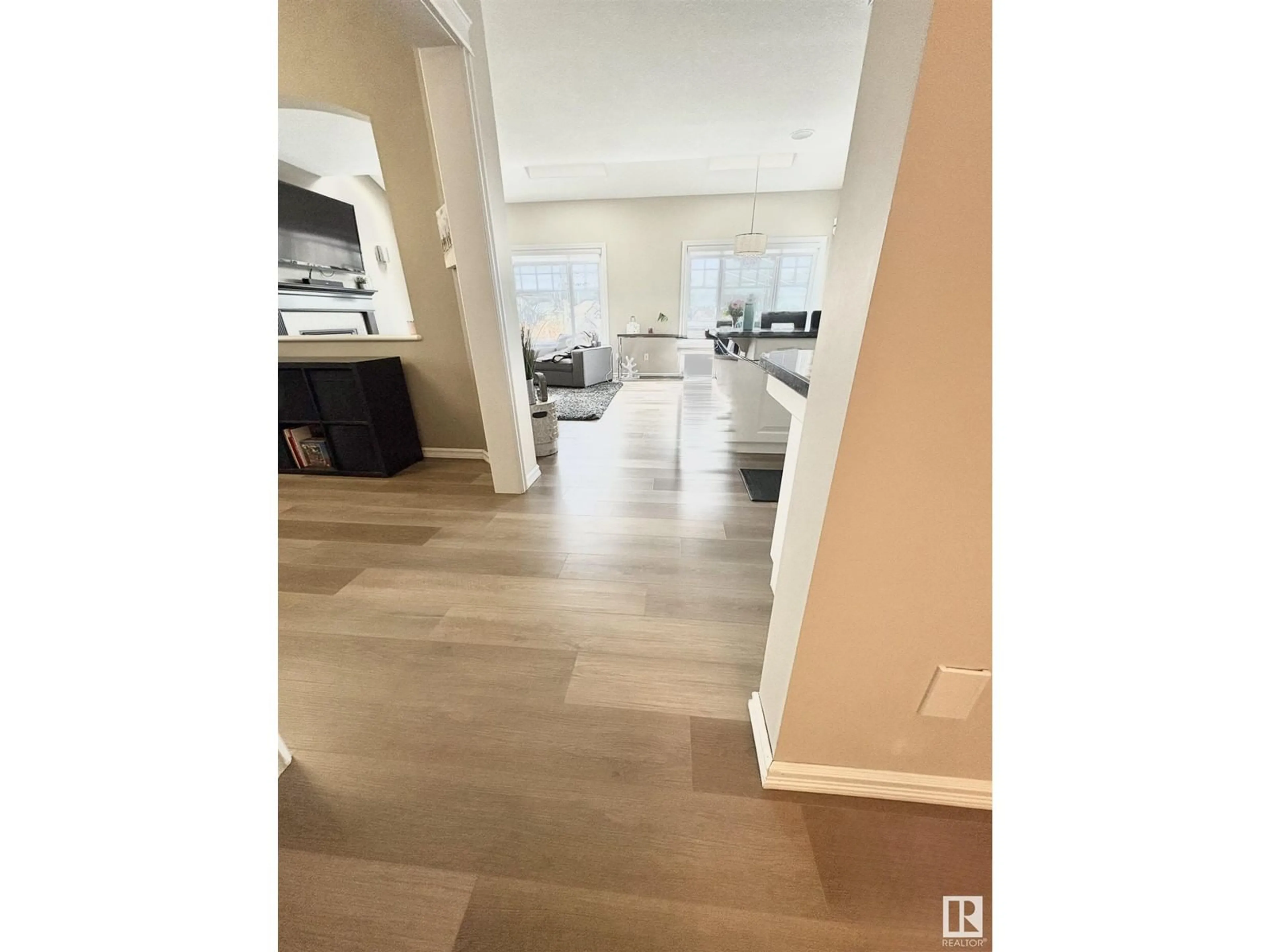 Unknown for SW - 8532 16A AV, Edmonton Alberta T6X0H9