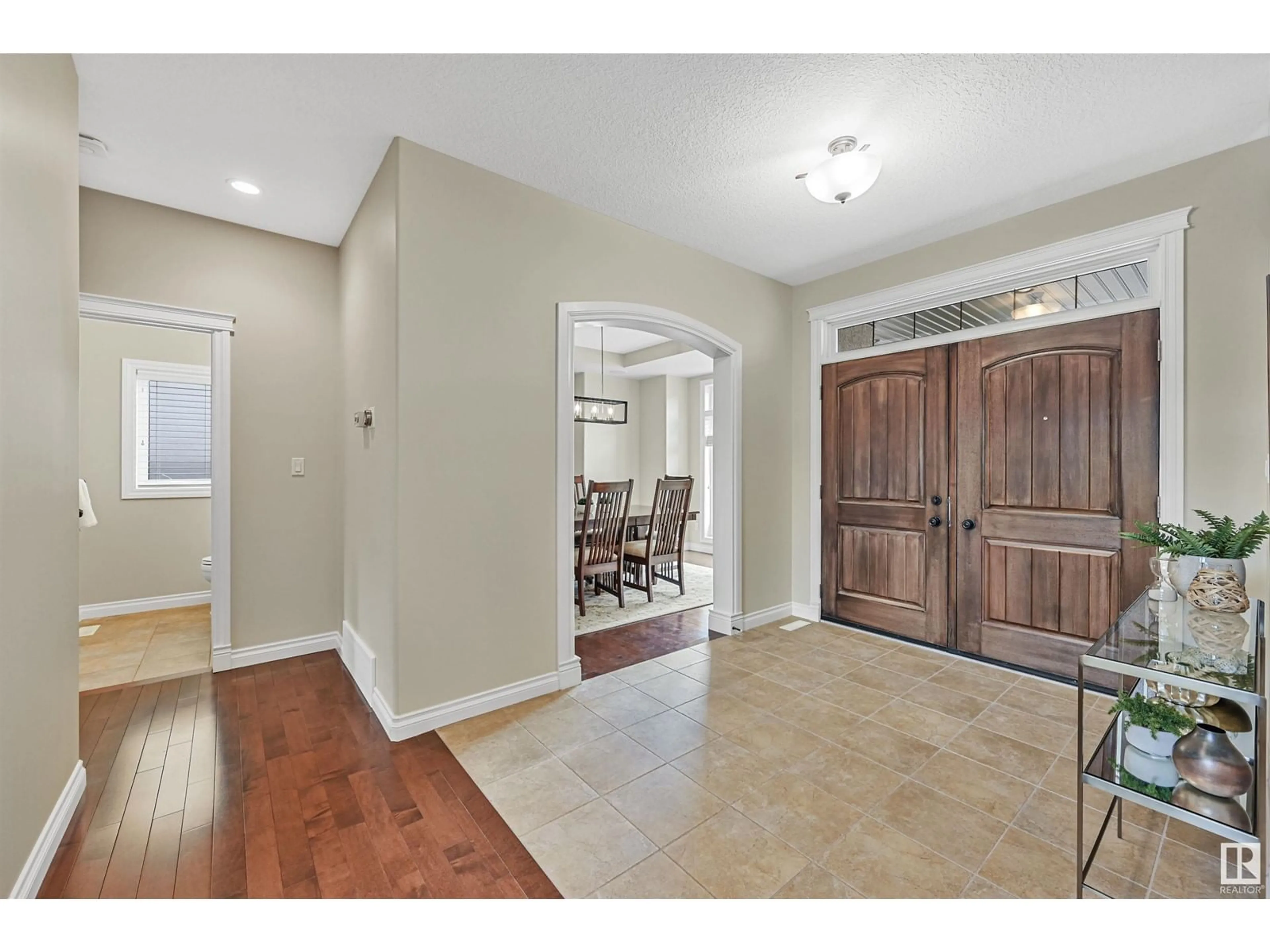Indoor entryway for 2471 MARTELL CR, Edmonton Alberta T6R0M6