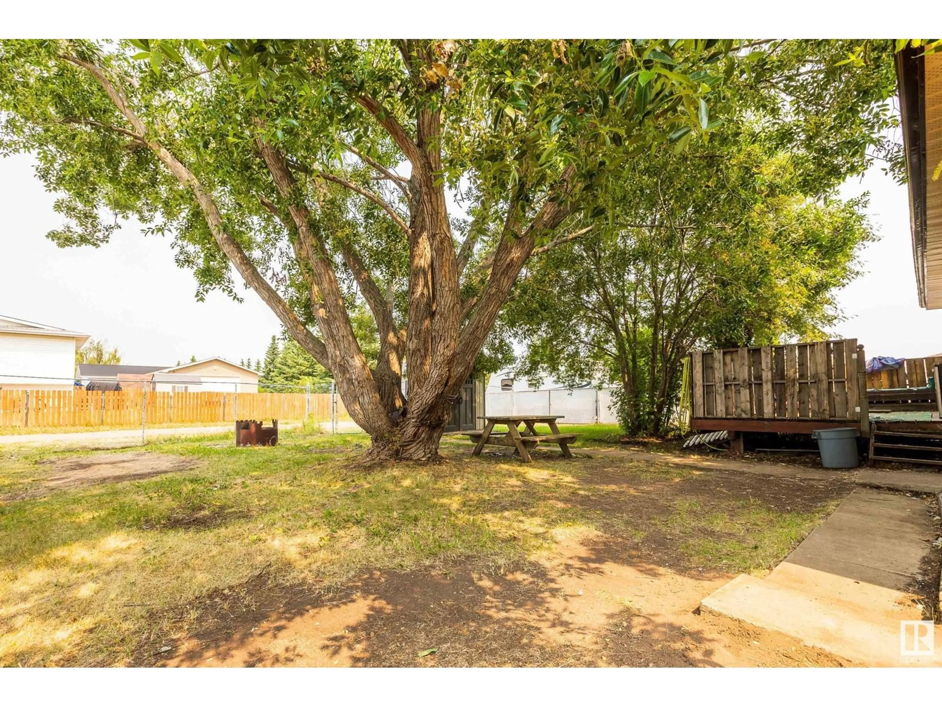 Patio, water/lake/river/ocean view for 5218 51A AV, Legal Alberta T0G1L0