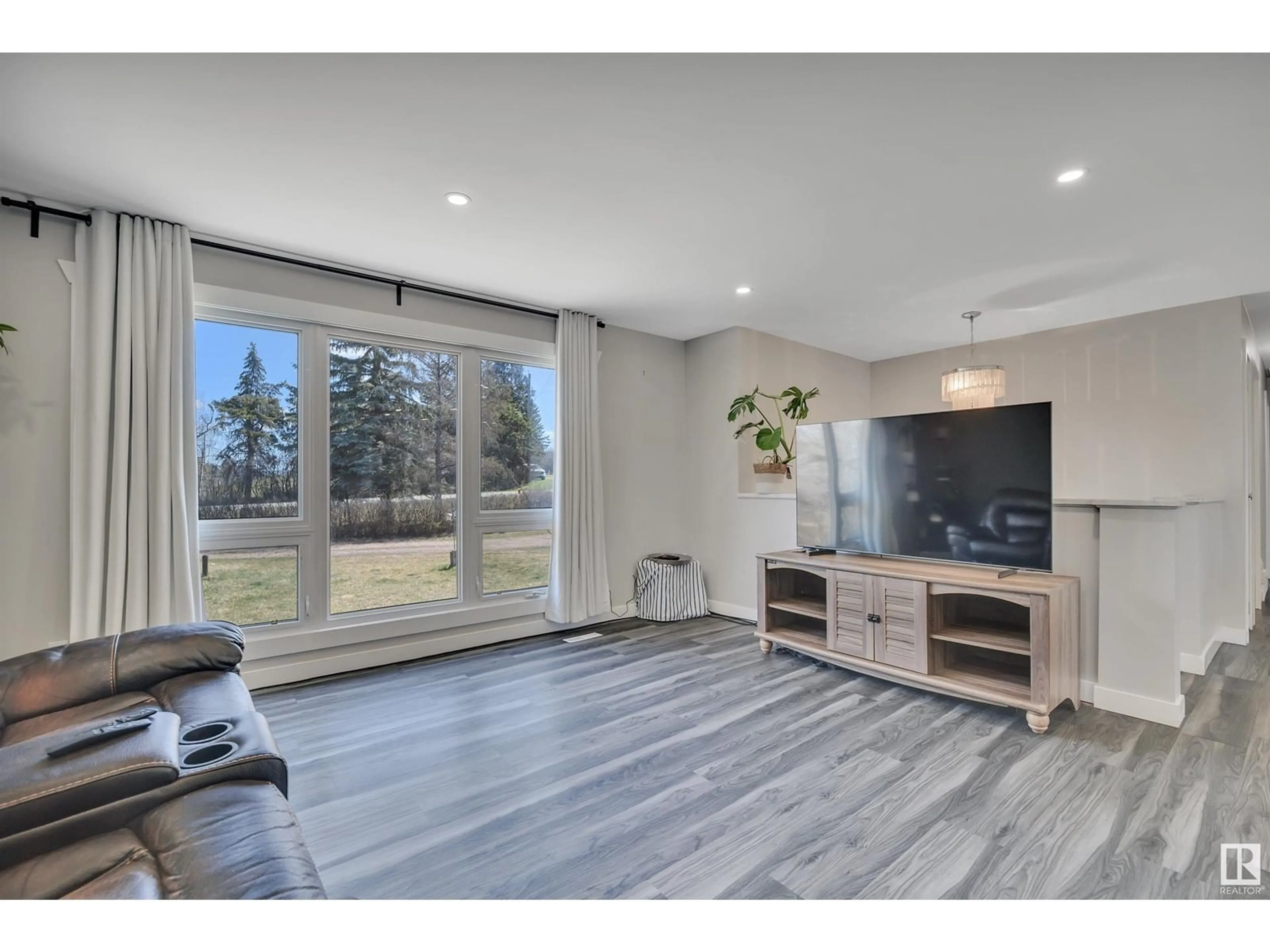 Unknown for 54178 RGE ROAD 220, Rural Strathcona County Alberta T8L3Y7