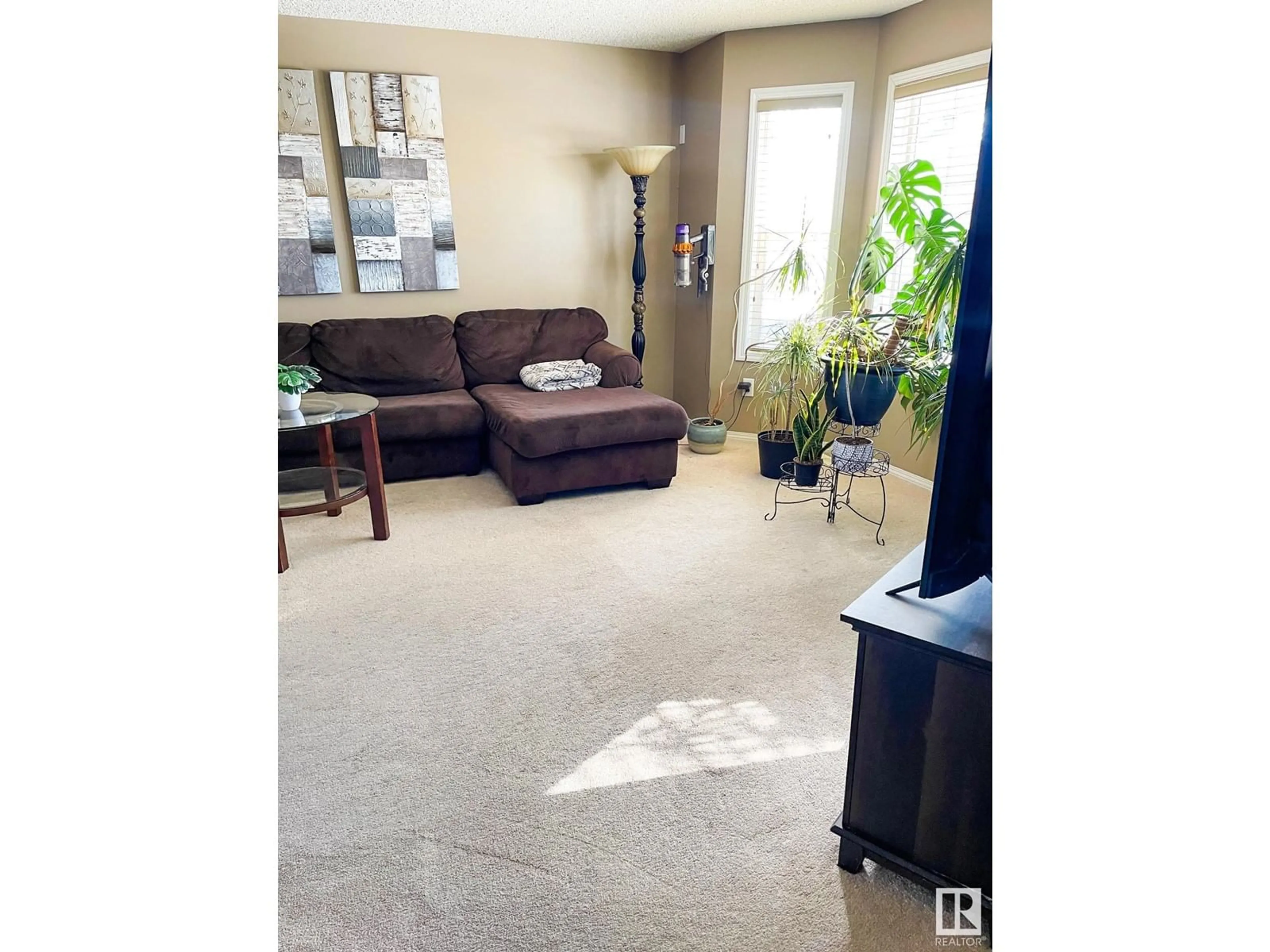 A pic of a room for 339 BRINTNELL BV, Edmonton Alberta T5Y3J8