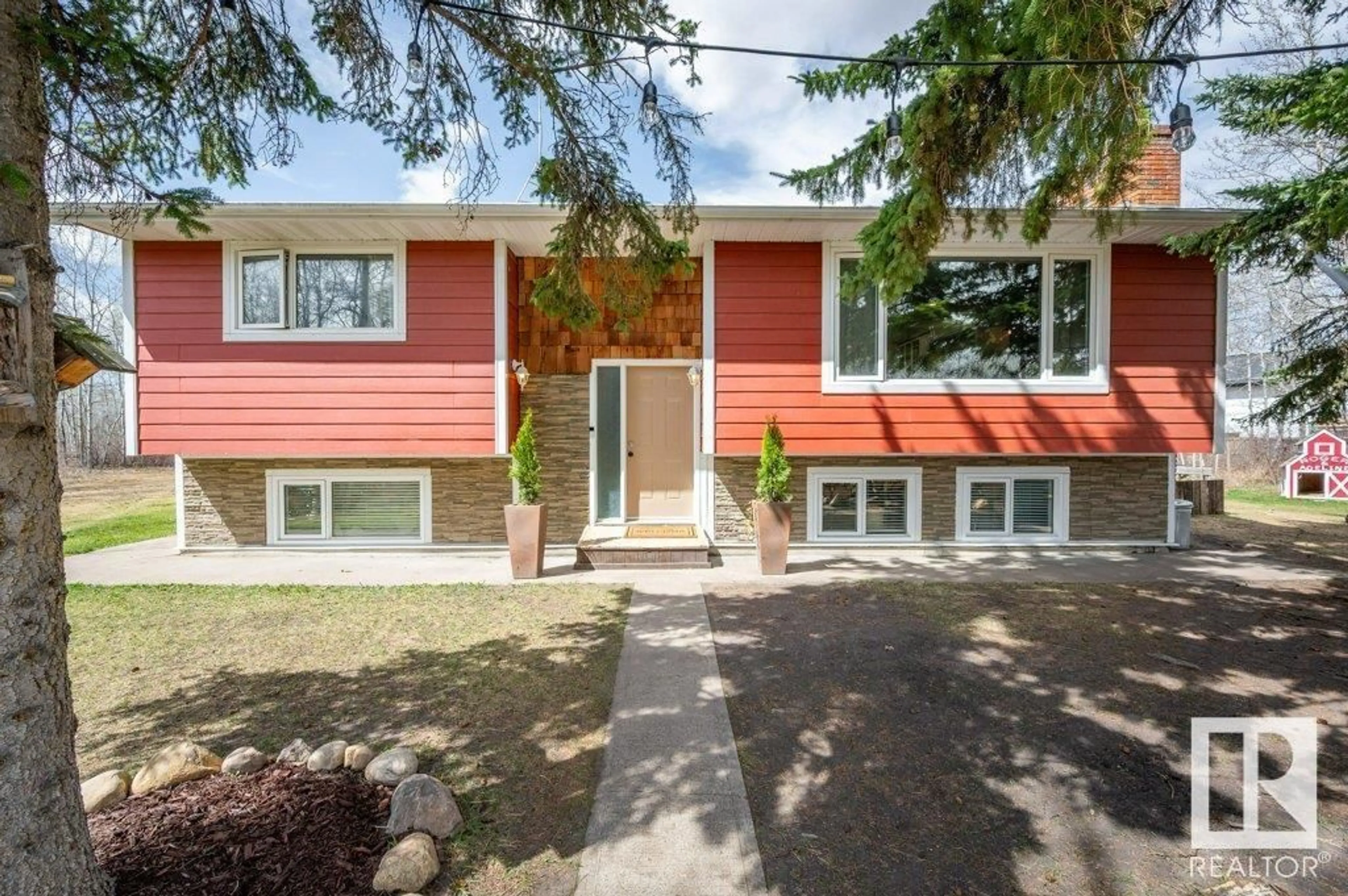 Home with brick exterior material, street for 253 - 51110 RANGE ROAD 214, Rural Strathcona County Alberta T8E1G7
