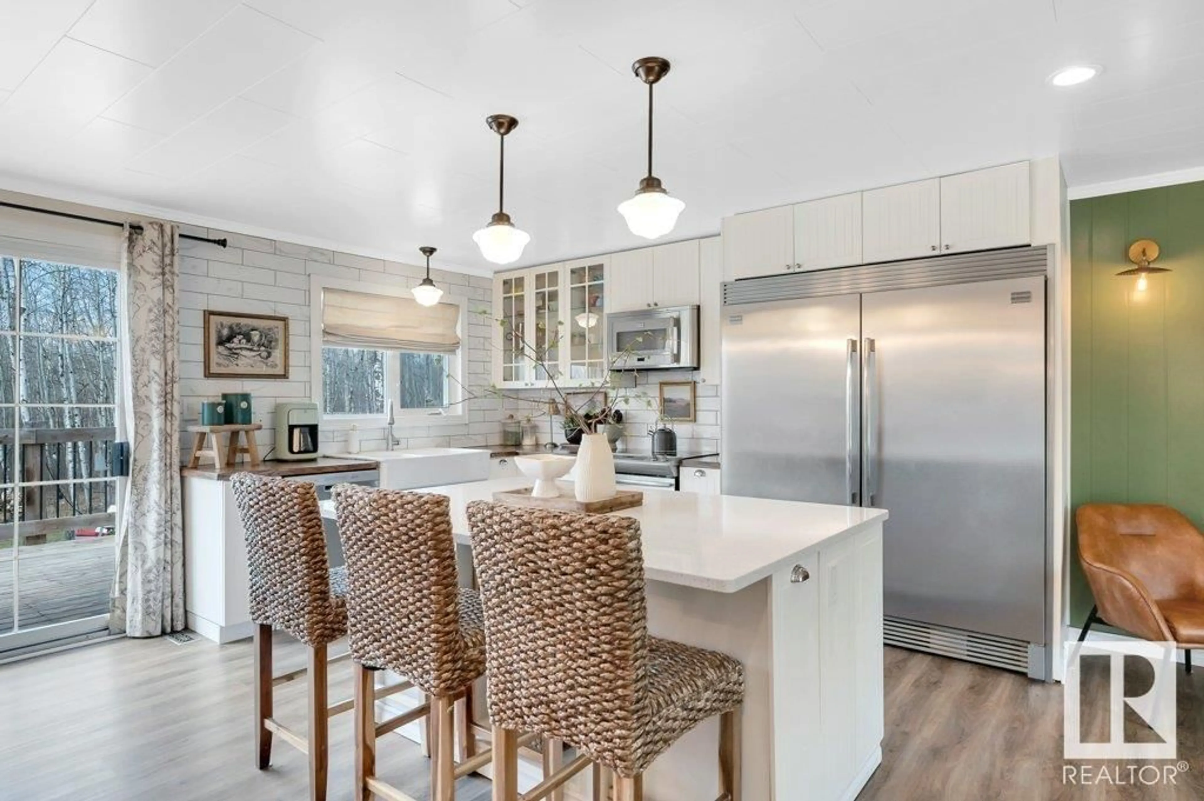 Open concept kitchen, unknown for 253 - 51110 RANGE ROAD 214, Rural Strathcona County Alberta T8E1G7
