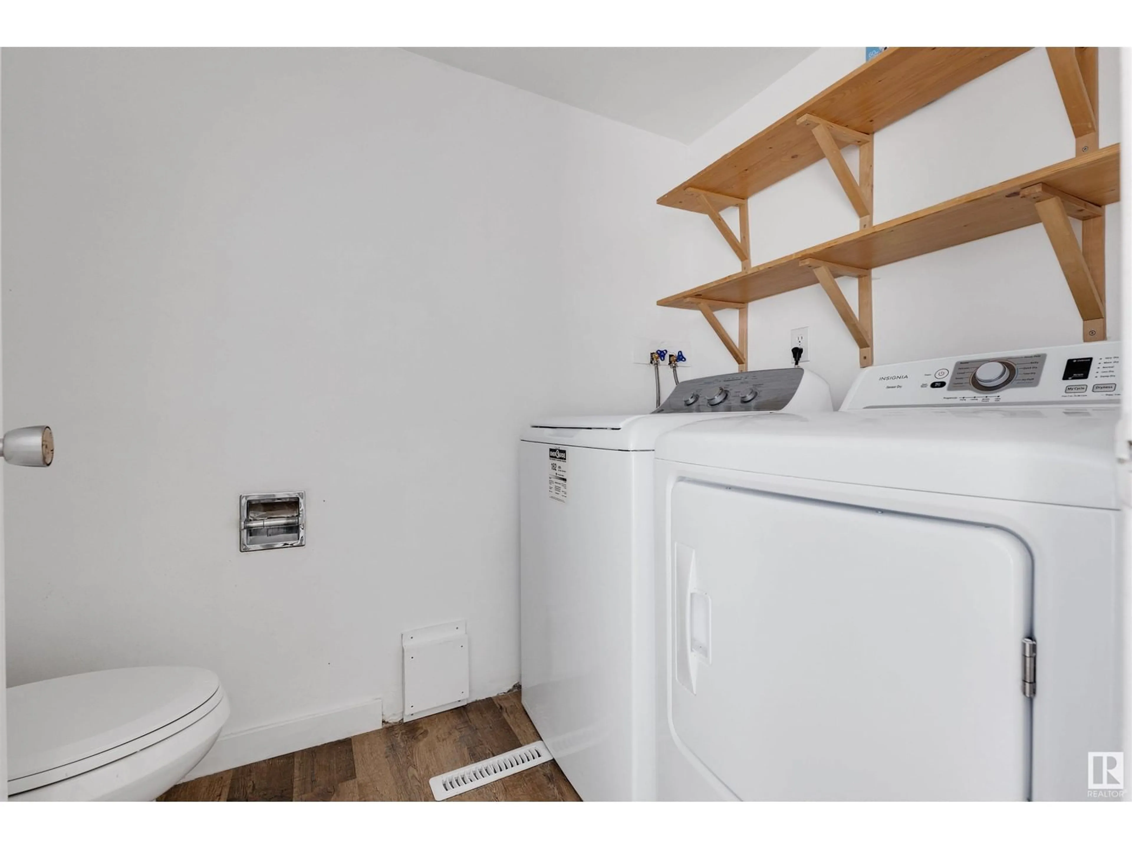 Laundry room for NW - 1C MEADOWLARK VG, Edmonton Alberta T5R5X3