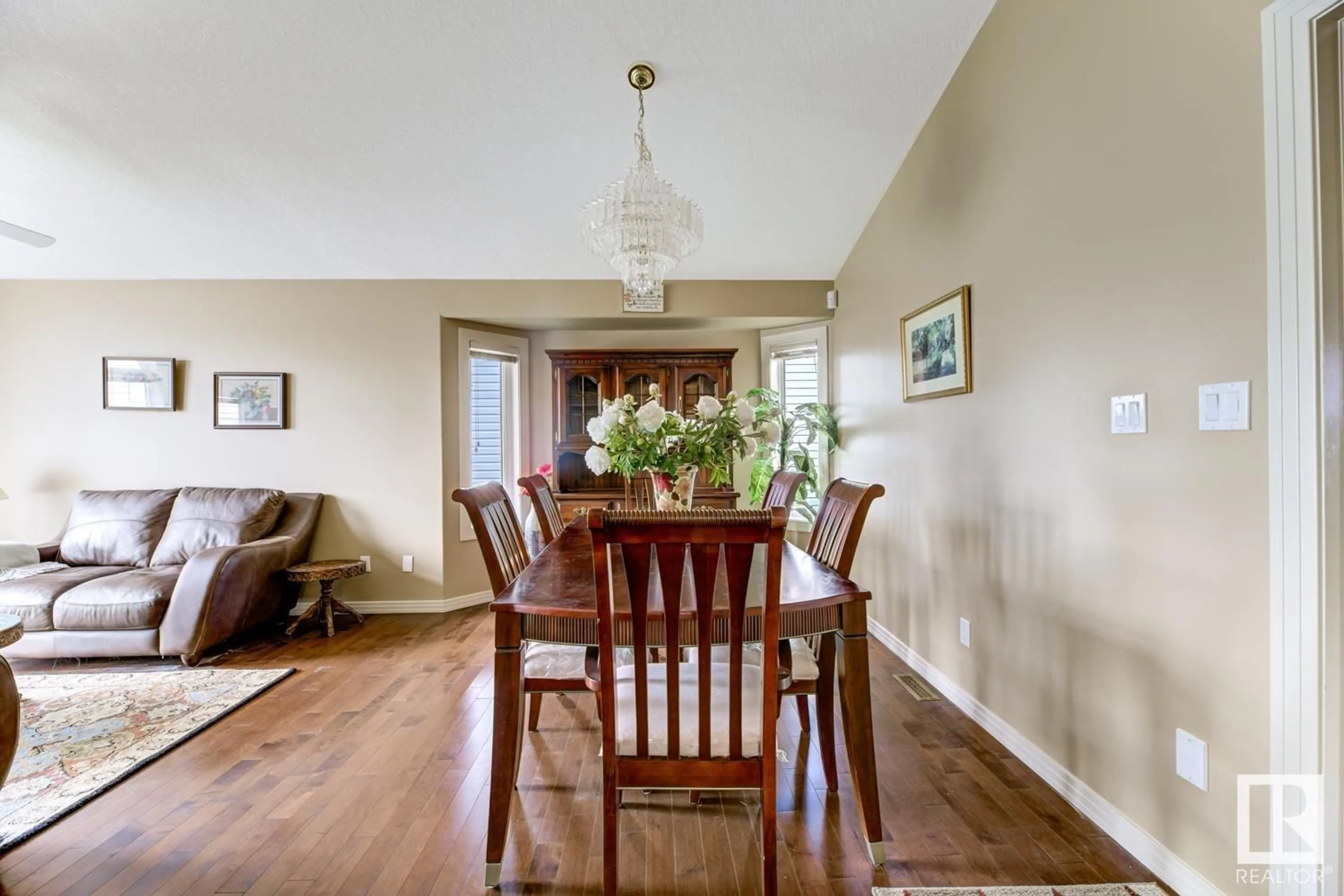 Dining room, wood/laminate floor for NW - 1225 118A ST, Edmonton Alberta T6J7E9