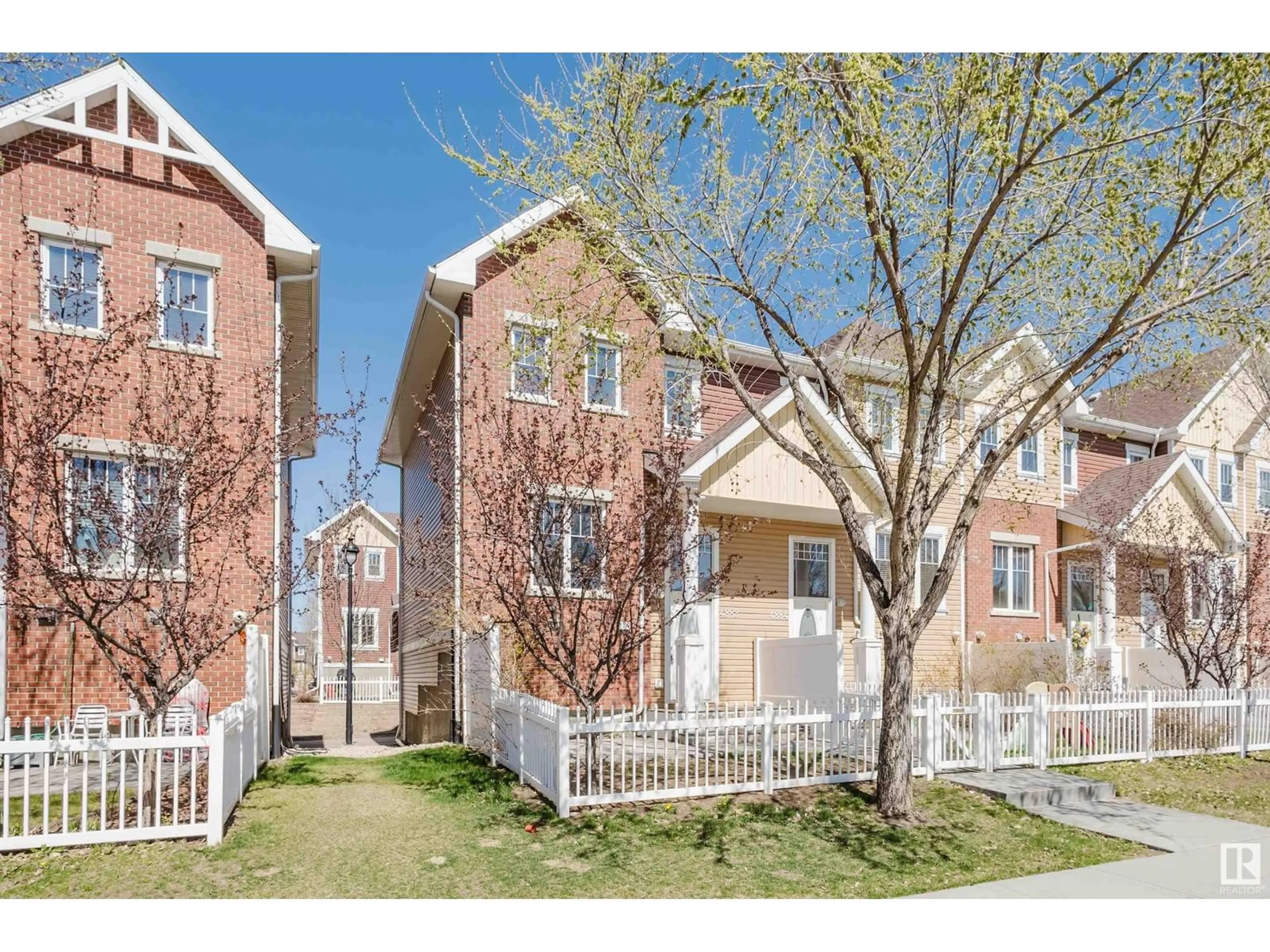 Home with brick exterior material, street for NW - 4882 TERWILLEGAR CM, Edmonton Alberta T6R0S3