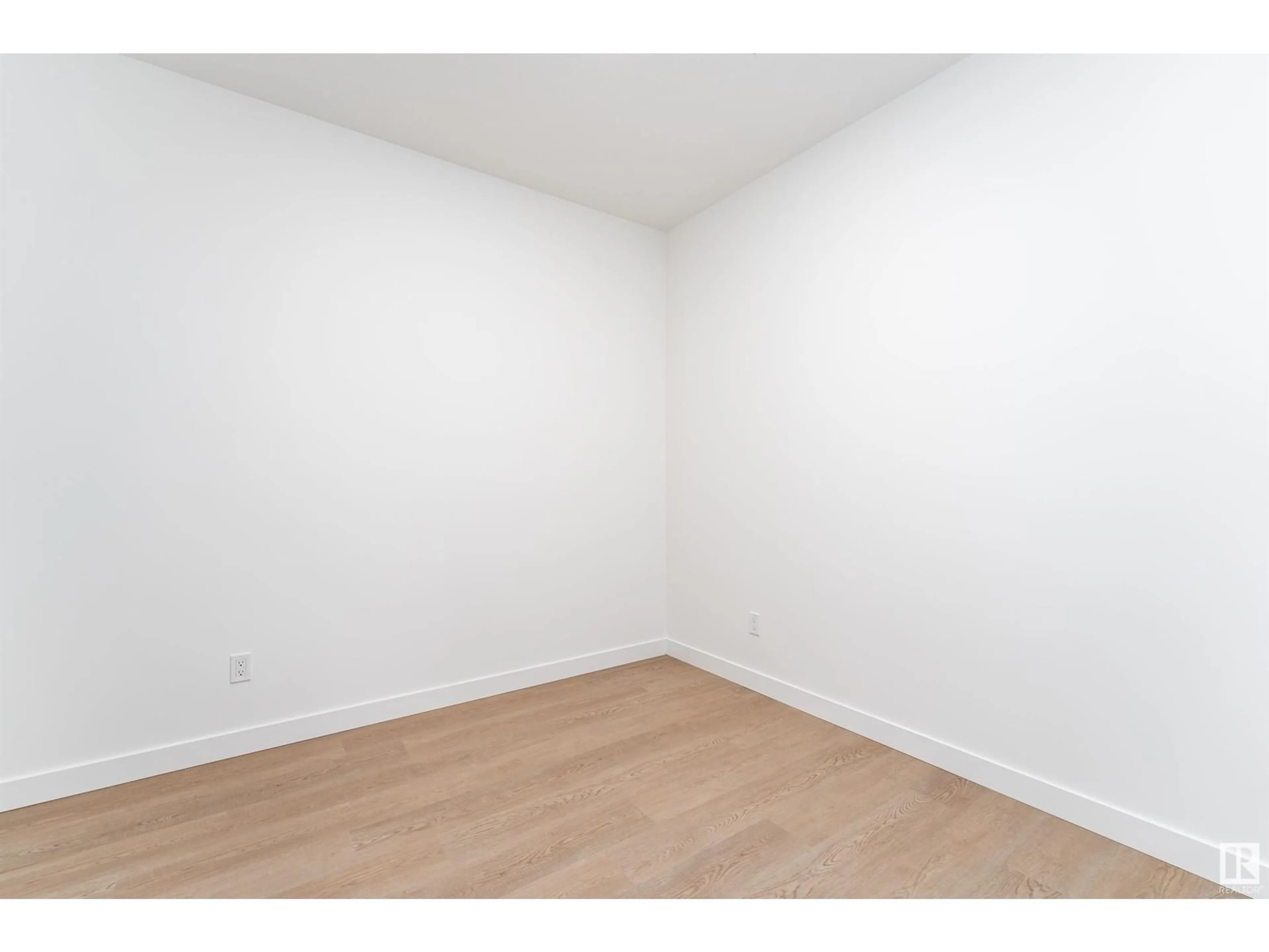 A pic of a room for 22128 94 AV, Edmonton Alberta T5T7T1