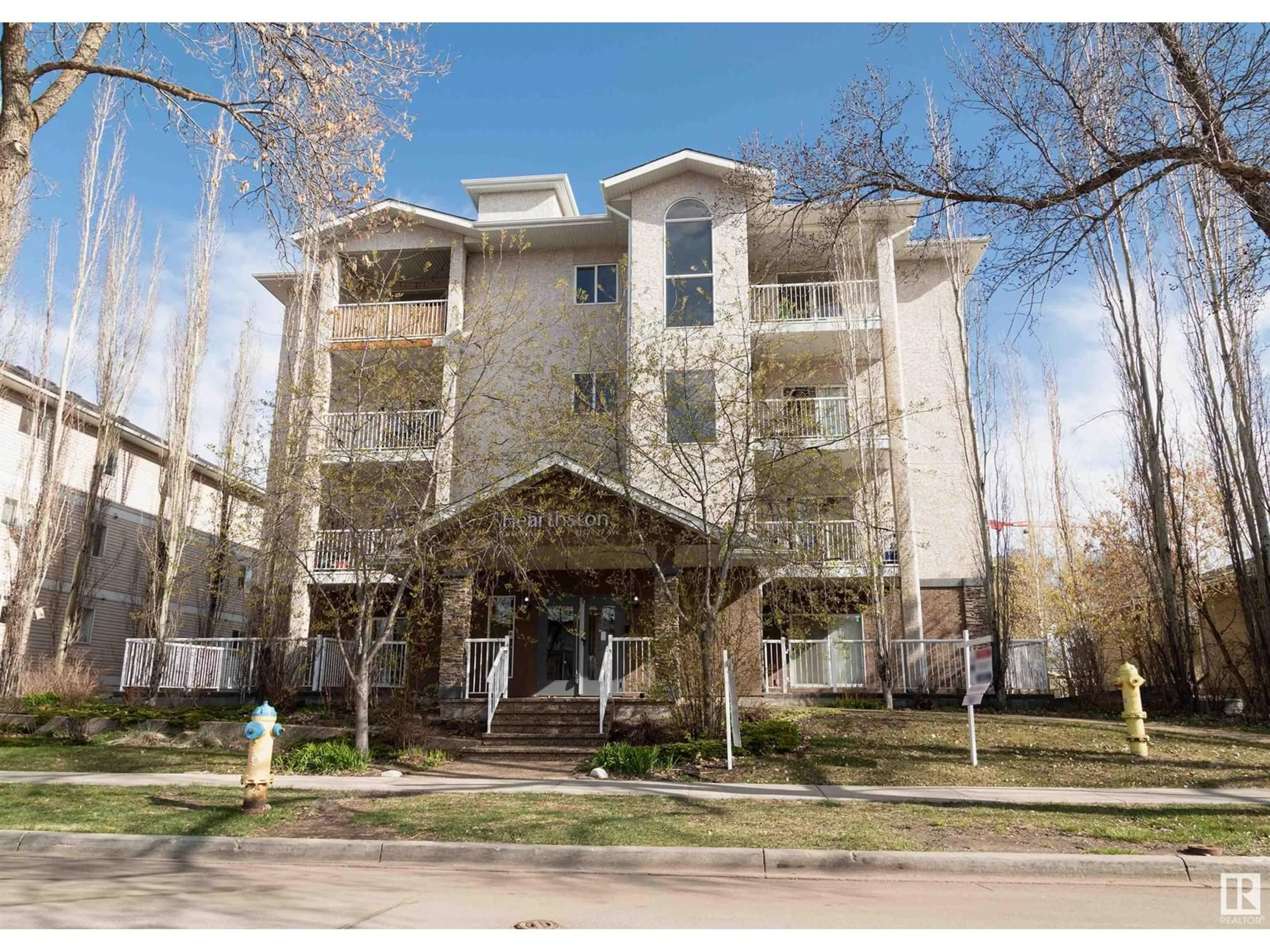 Unknown for 304 - 10524 77 AV, Edmonton Alberta T6E1N1