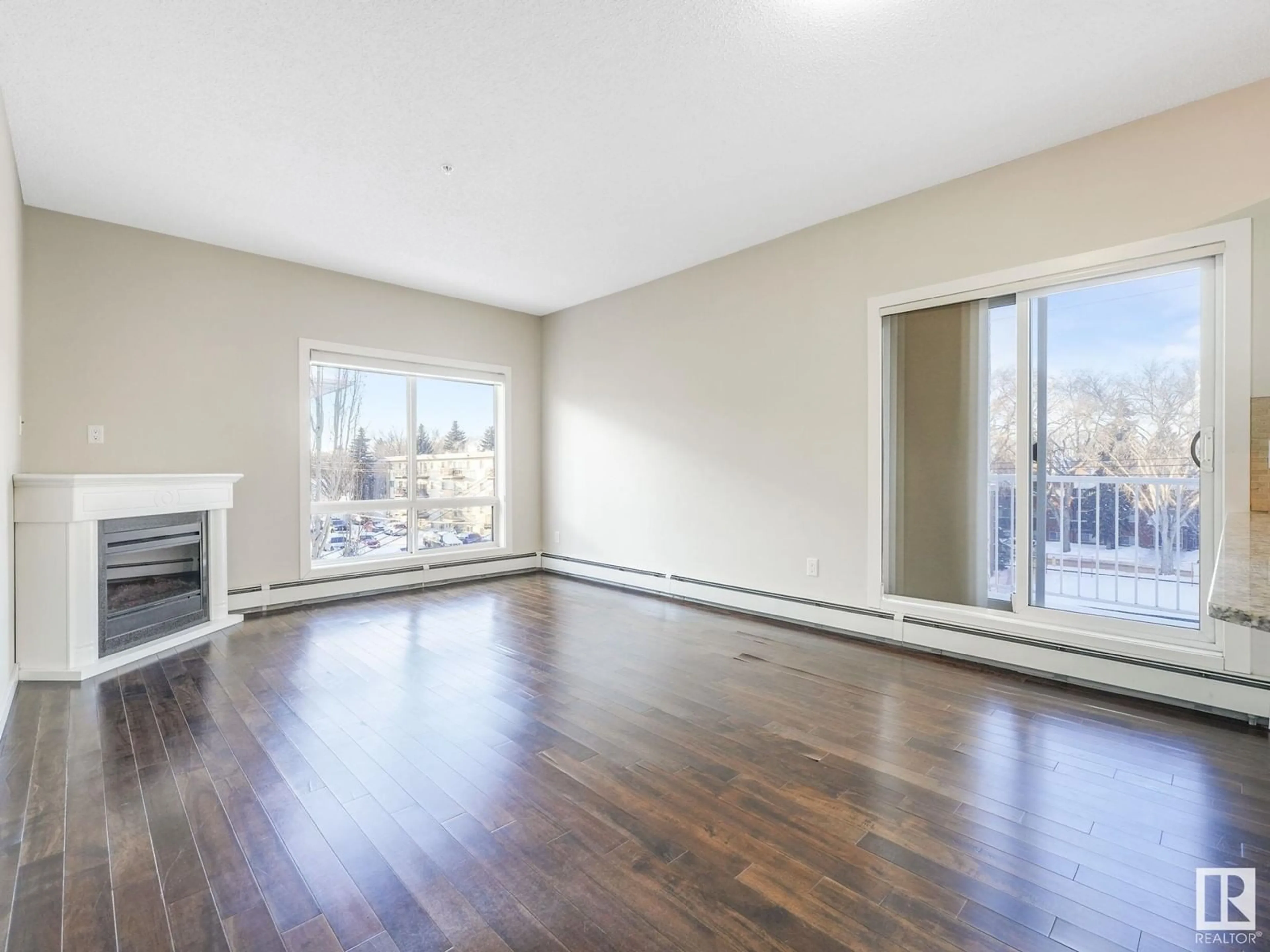 A pic of a room for 304 - 10524 77 AV, Edmonton Alberta T6E1N1