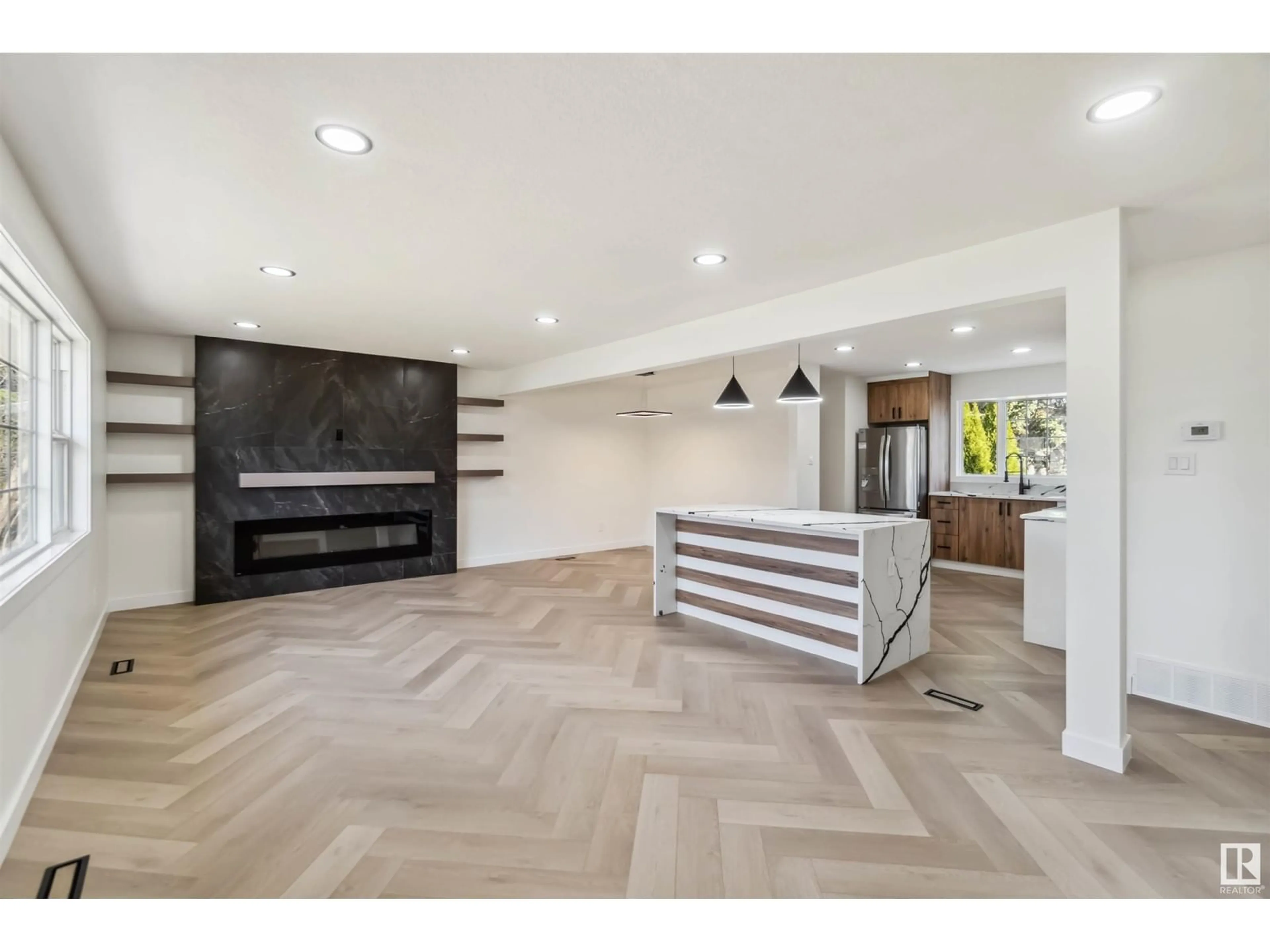 Unknown for 1996 GLENMORE AV, Sherwood Park Alberta T8A0X8