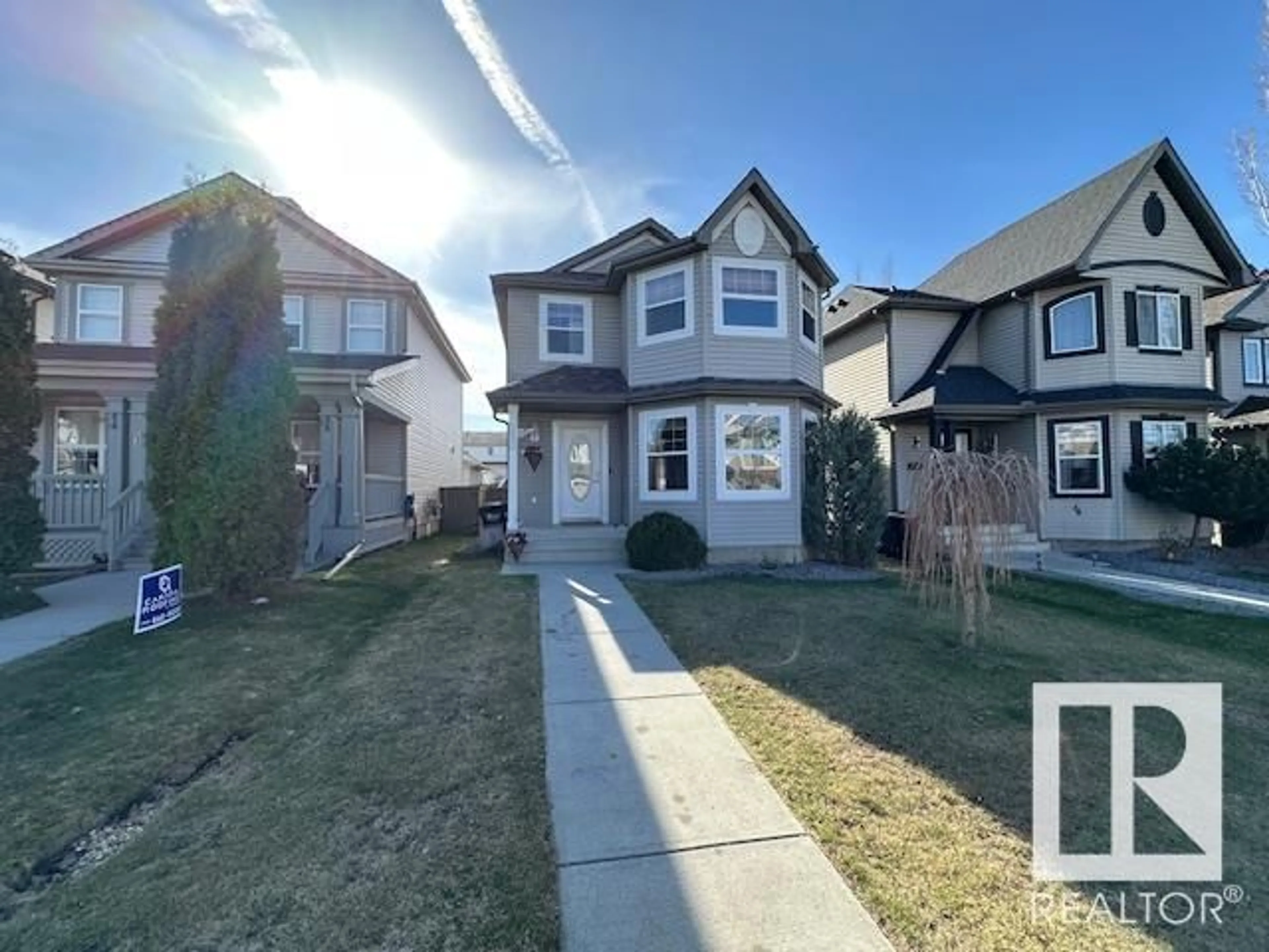 A pic from outside/outdoor area/front of a property/back of a property/a pic from drone, street for 250 SUNCREST RD, Sherwood Park Alberta T8H0B5
