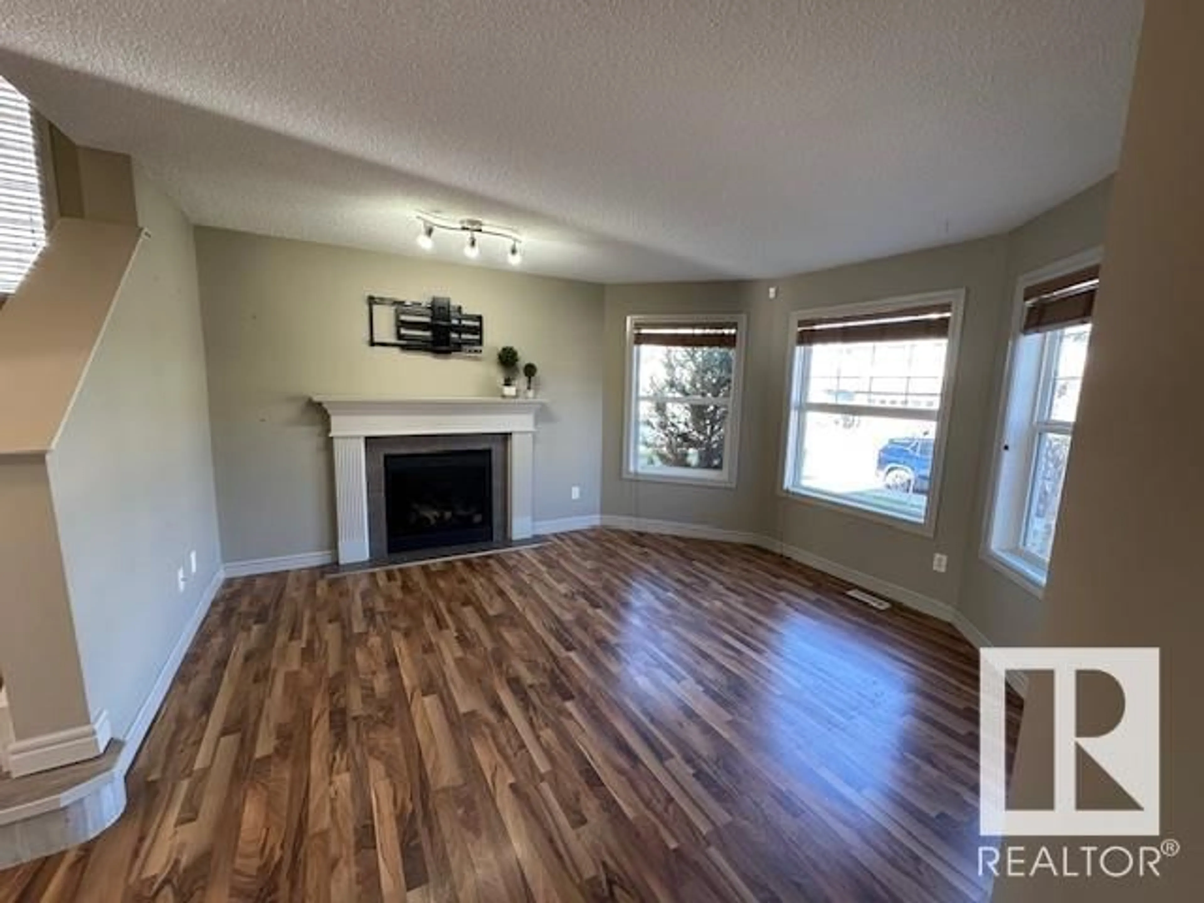 A pic of a room for 250 SUNCREST RD, Sherwood Park Alberta T8H0B5