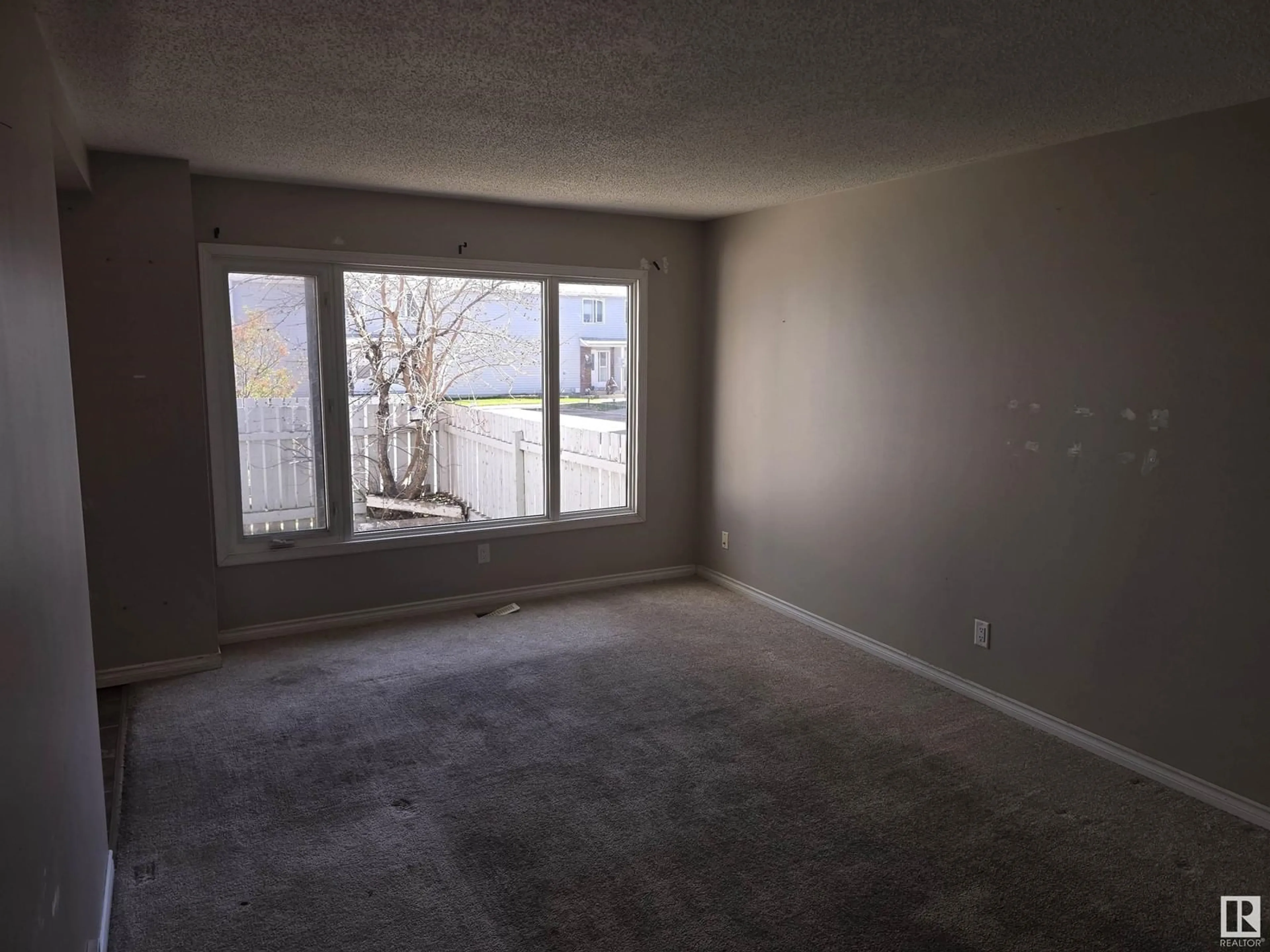 A pic of a room for NW - 62 AMBERLY CO, Edmonton Alberta T5A0H9
