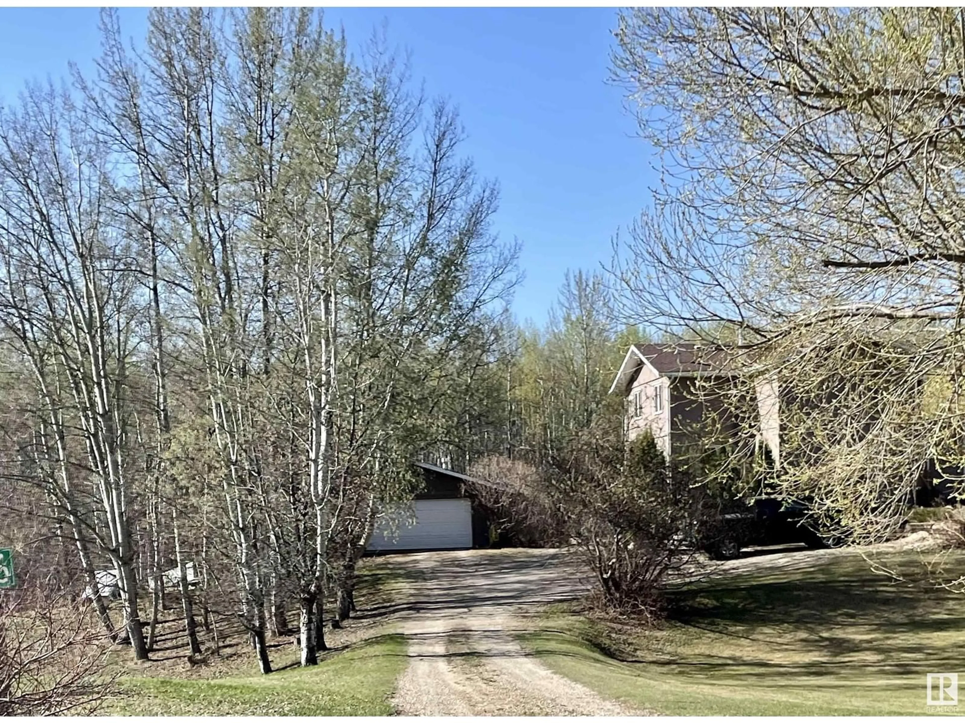A pic from outside/outdoor area/front of a property/back of a property/a pic from drone, unknown for 1511 - 16 PARKLAND DR, Rural Parkland County Alberta T7Y2T6