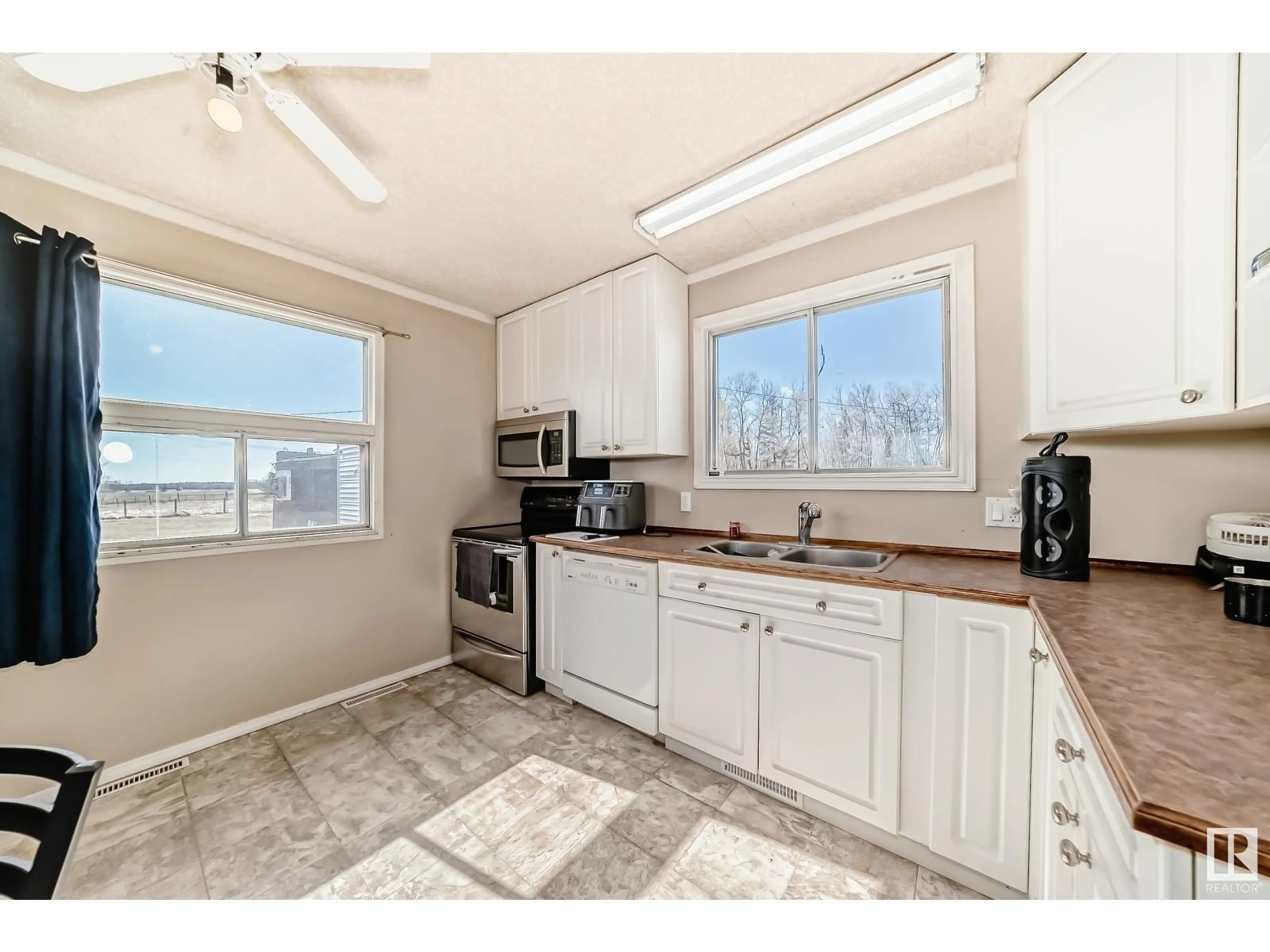 Unknown for 56123 HWY 777, Rural Lac Ste. Anne County Alberta T0E1V0