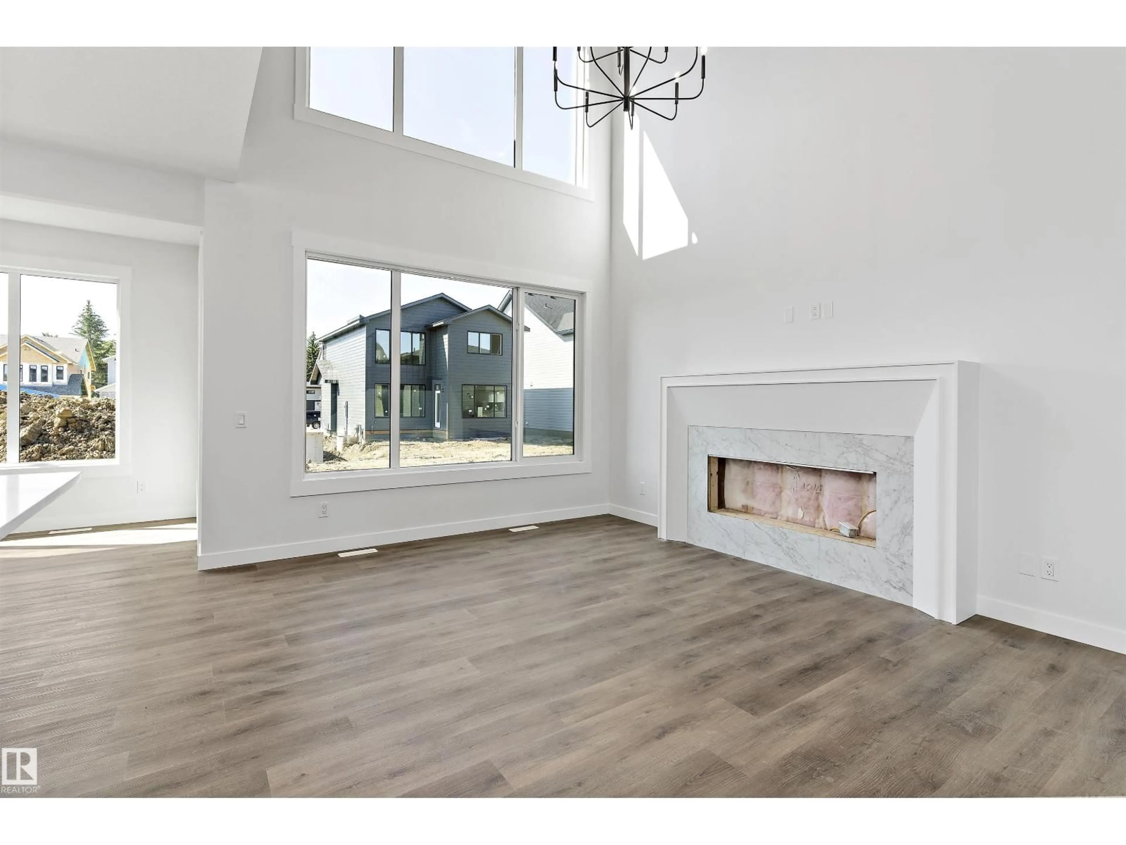 A pic of a room for SW SW - 1075 CRISTALL CR, Edmonton Alberta T6W2Z1