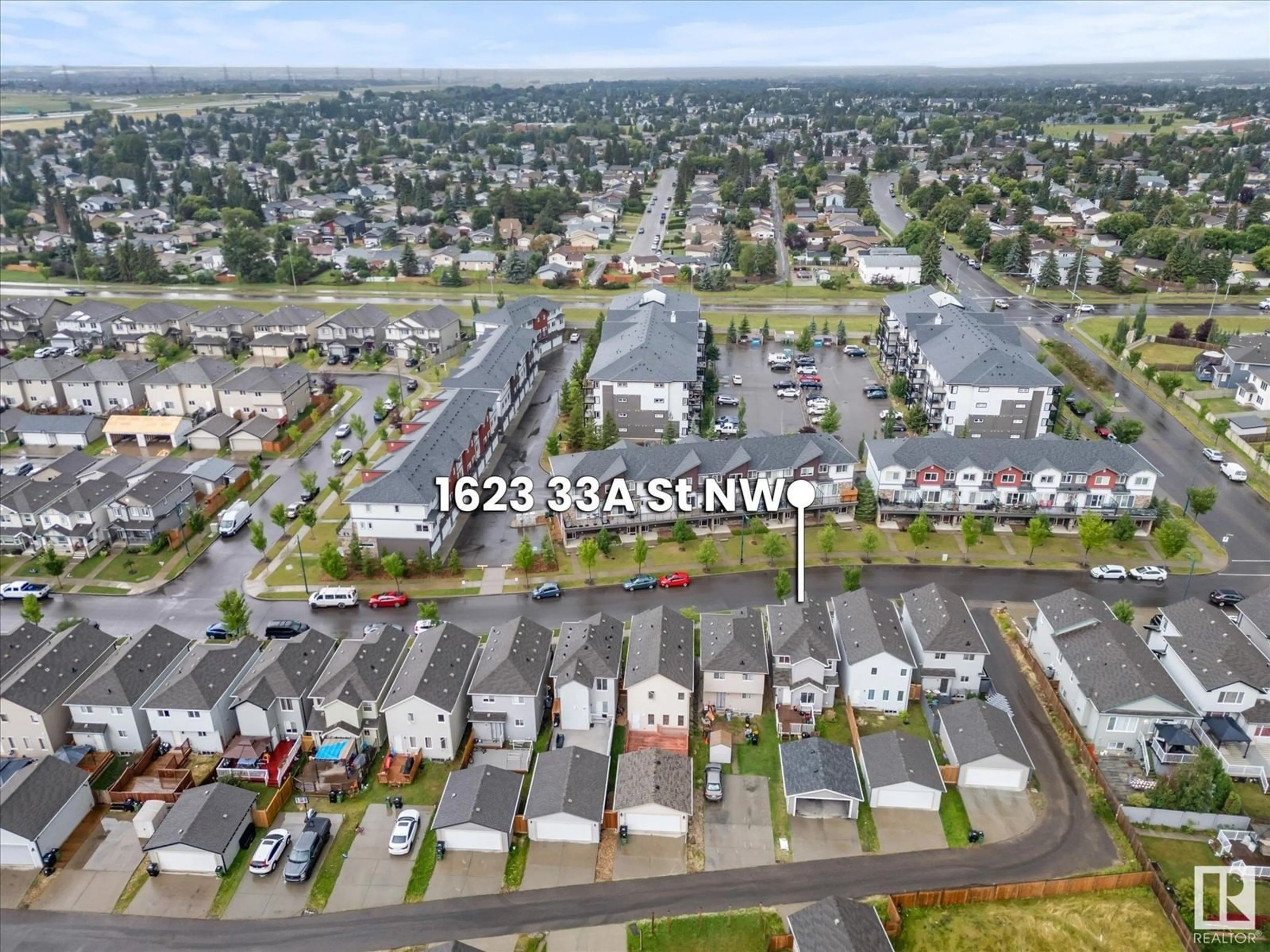 A pic from outside/outdoor area/front of a property/back of a property/a pic from drone, street for NW - 1623 33A ST, Edmonton Alberta T6T0X5