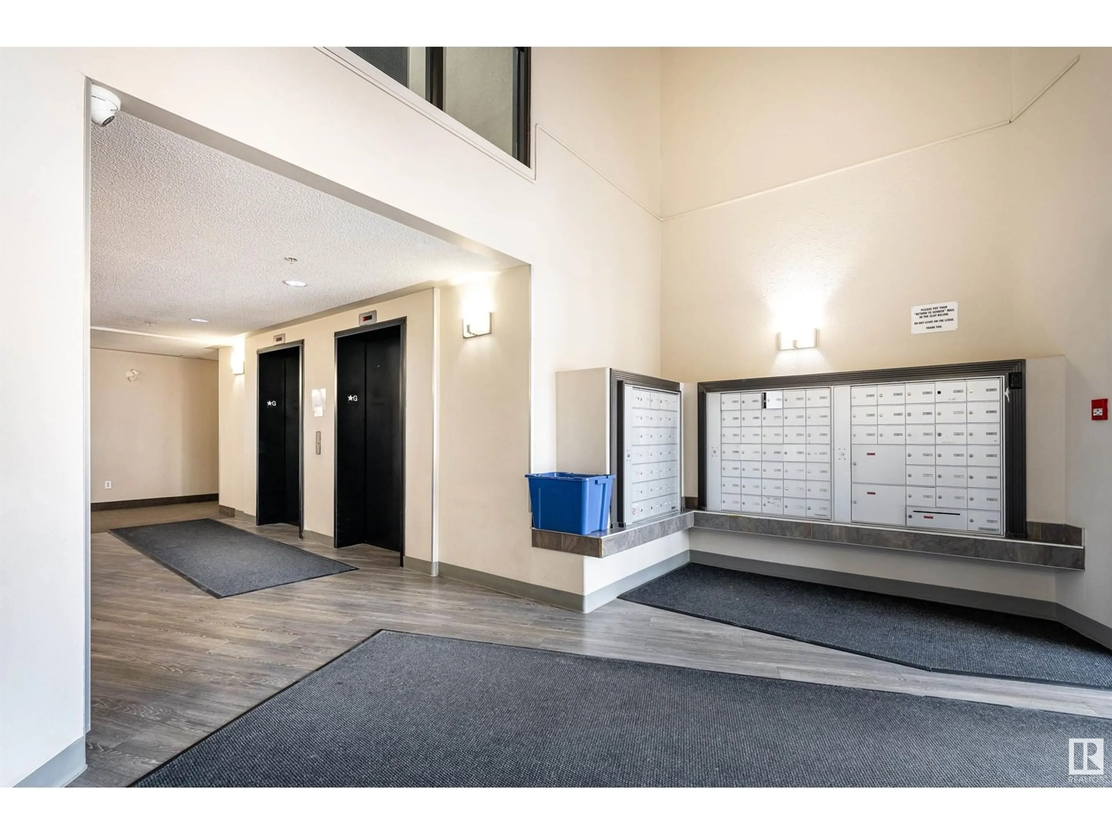 Indoor foyer for 2407 - 320 CLAREVIEW STATION DR, Edmonton Alberta T5Y0E5