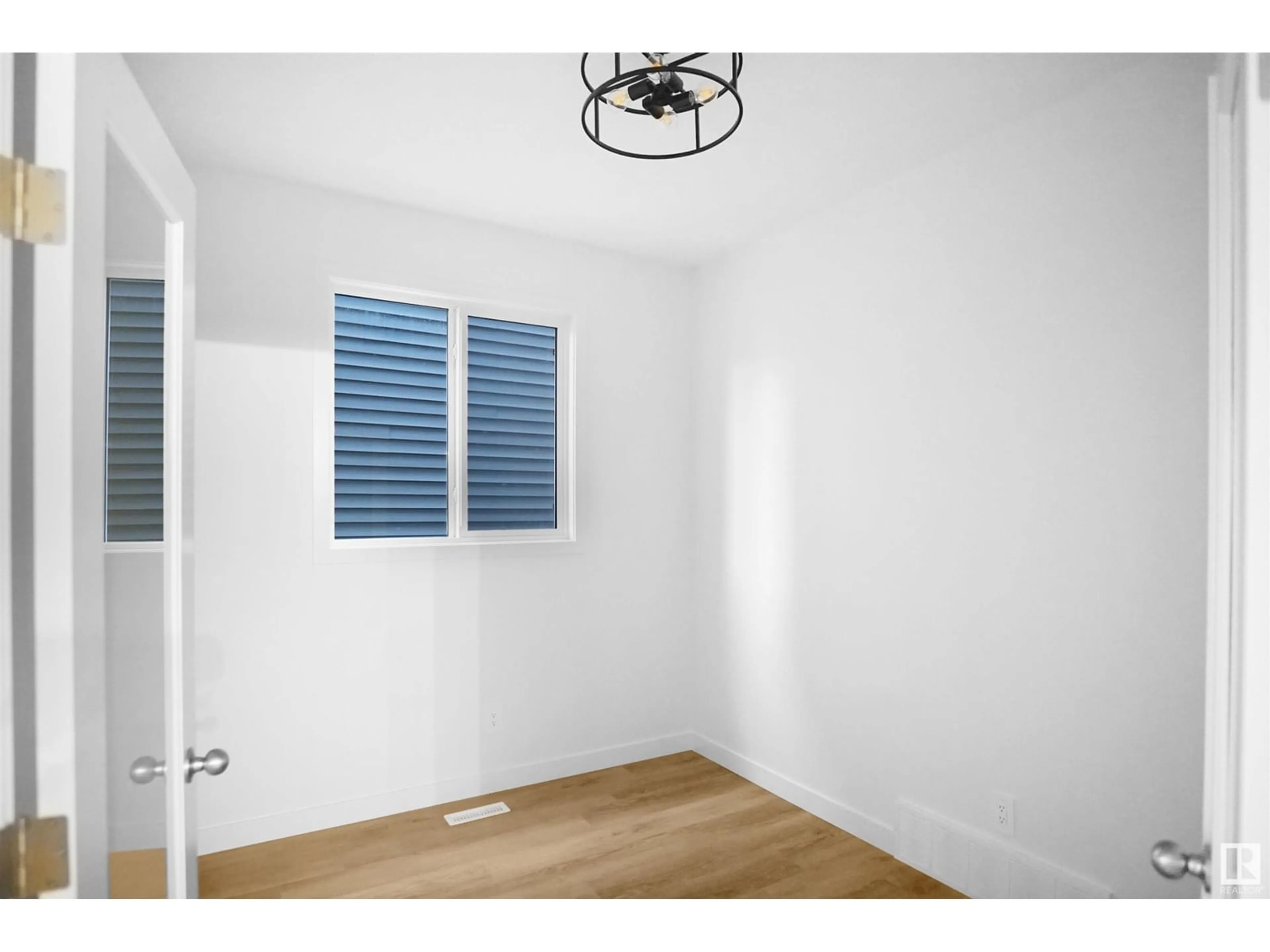Unknown for 275 GLENRIDDING RAVINE RD, Edmonton Alberta T6W5C3