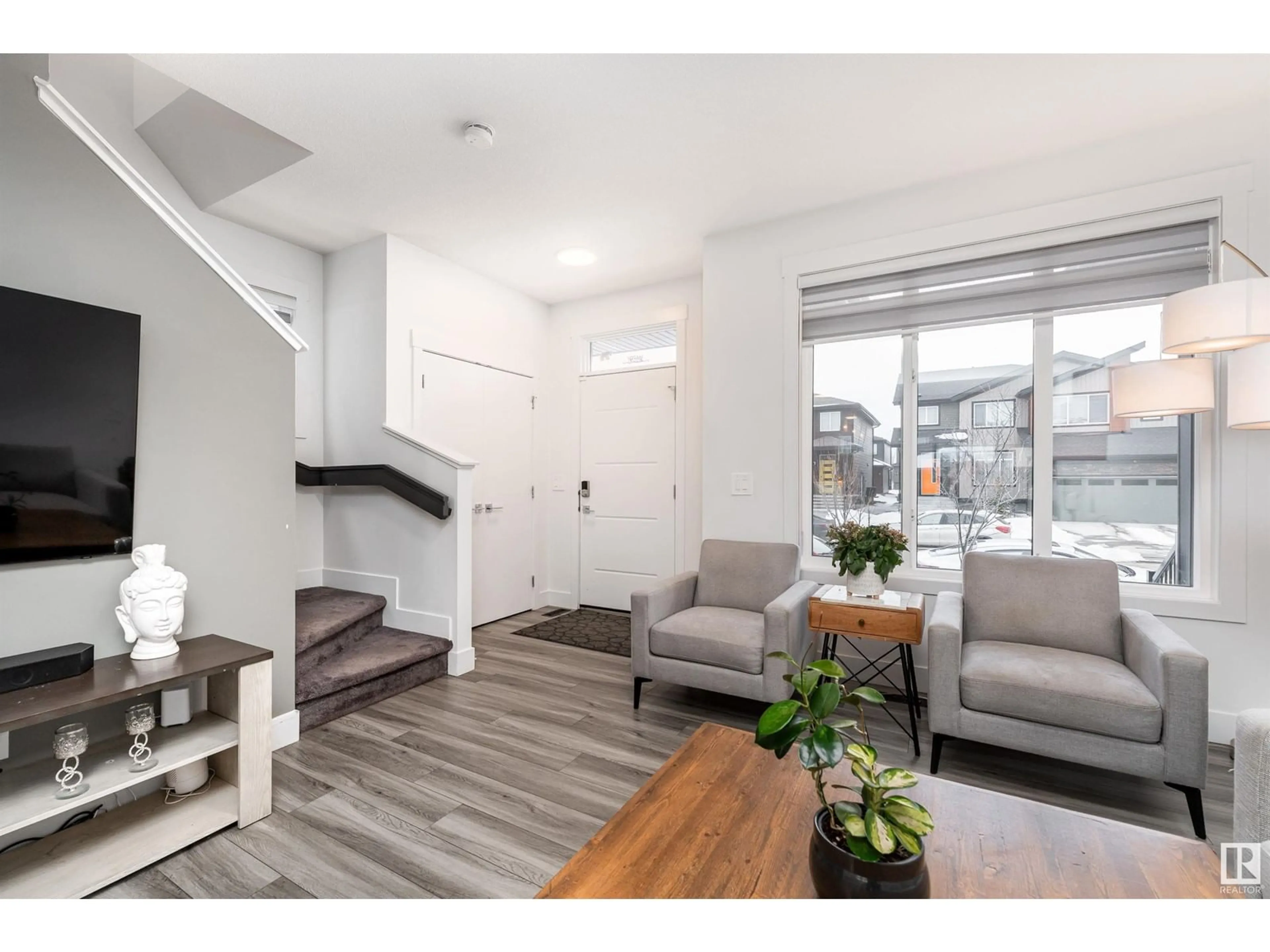 Living room with furniture, unknown for 1428 KESWICK DR, Edmonton Alberta T6W4T9
