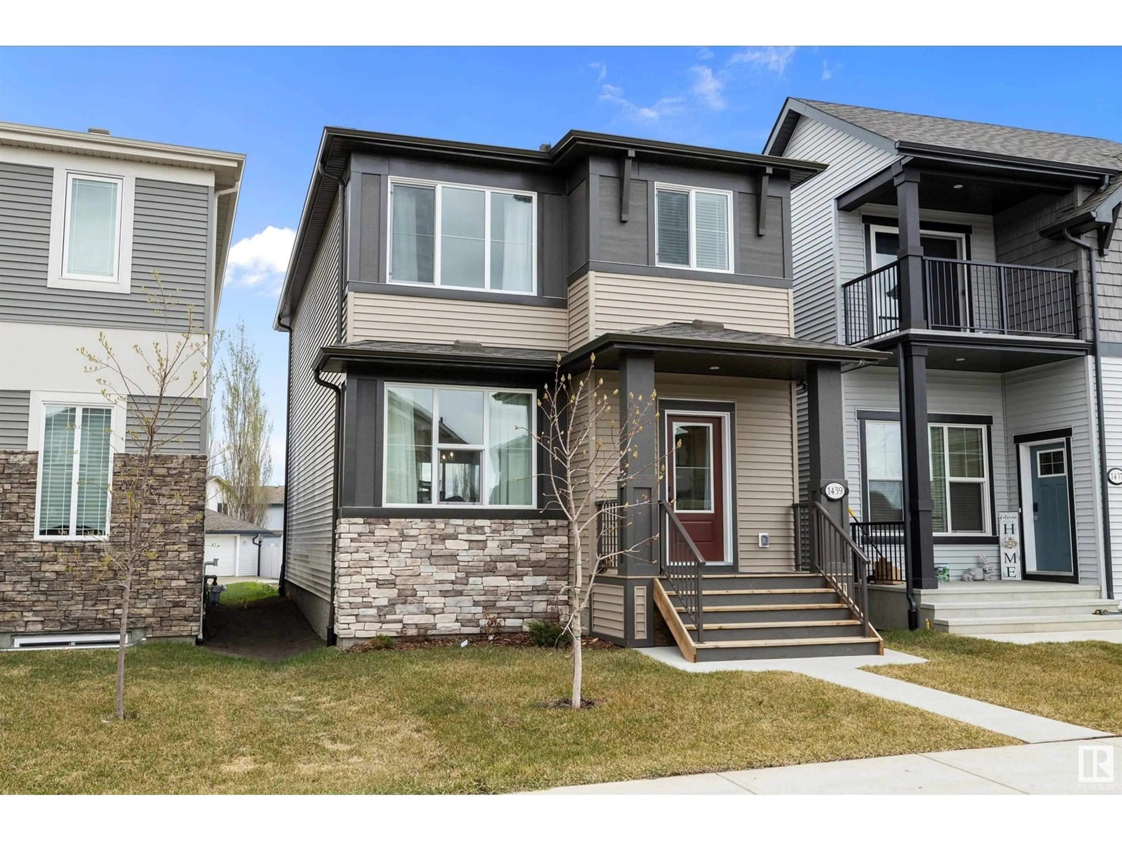 Home with vinyl exterior material, street for 1439 GOODSPEED LN, Edmonton Alberta T5T0W2