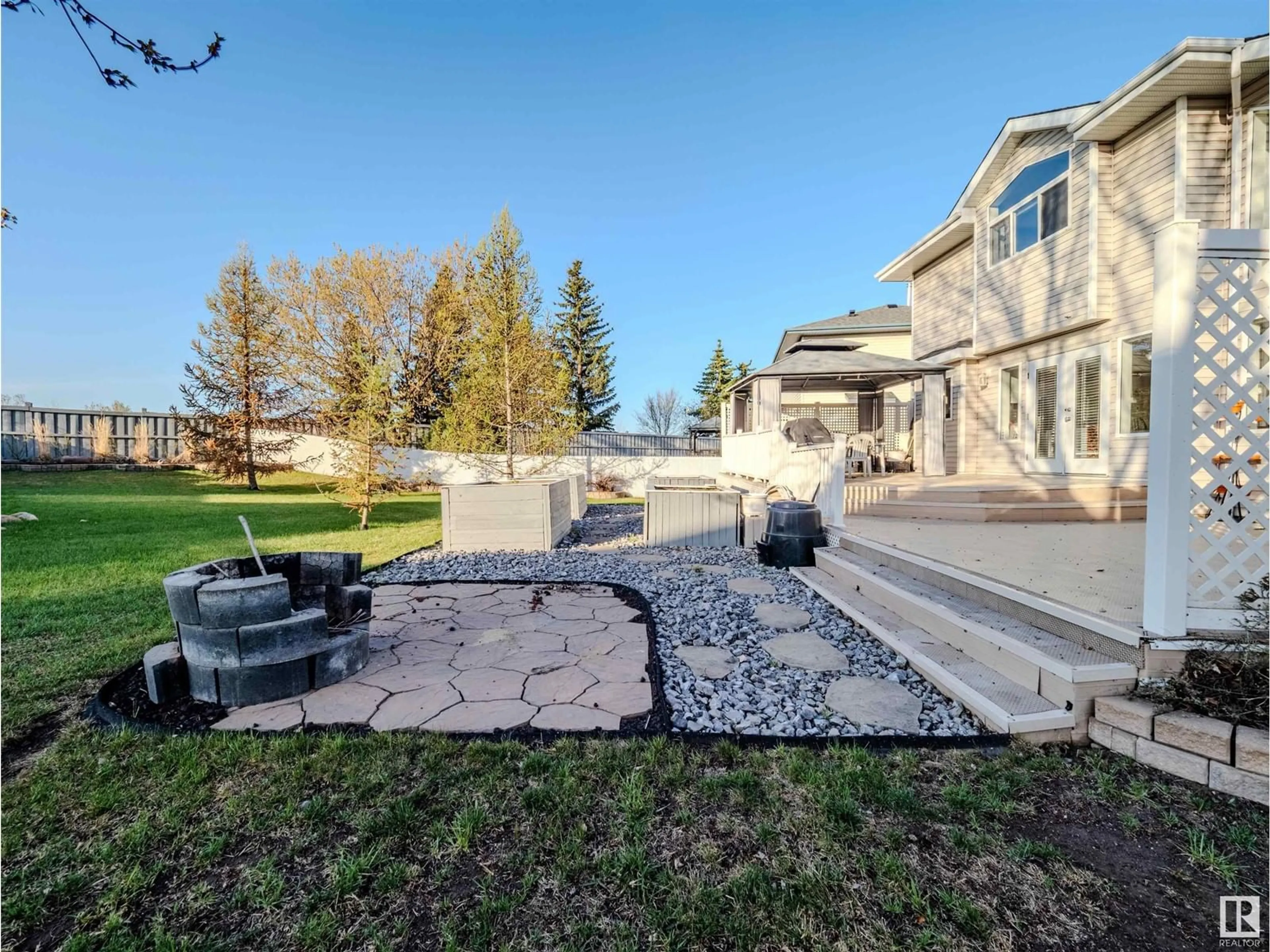 Patio, mountain view for 467 KLARVATTEN LAKE WD, Edmonton Alberta T5Z3C2