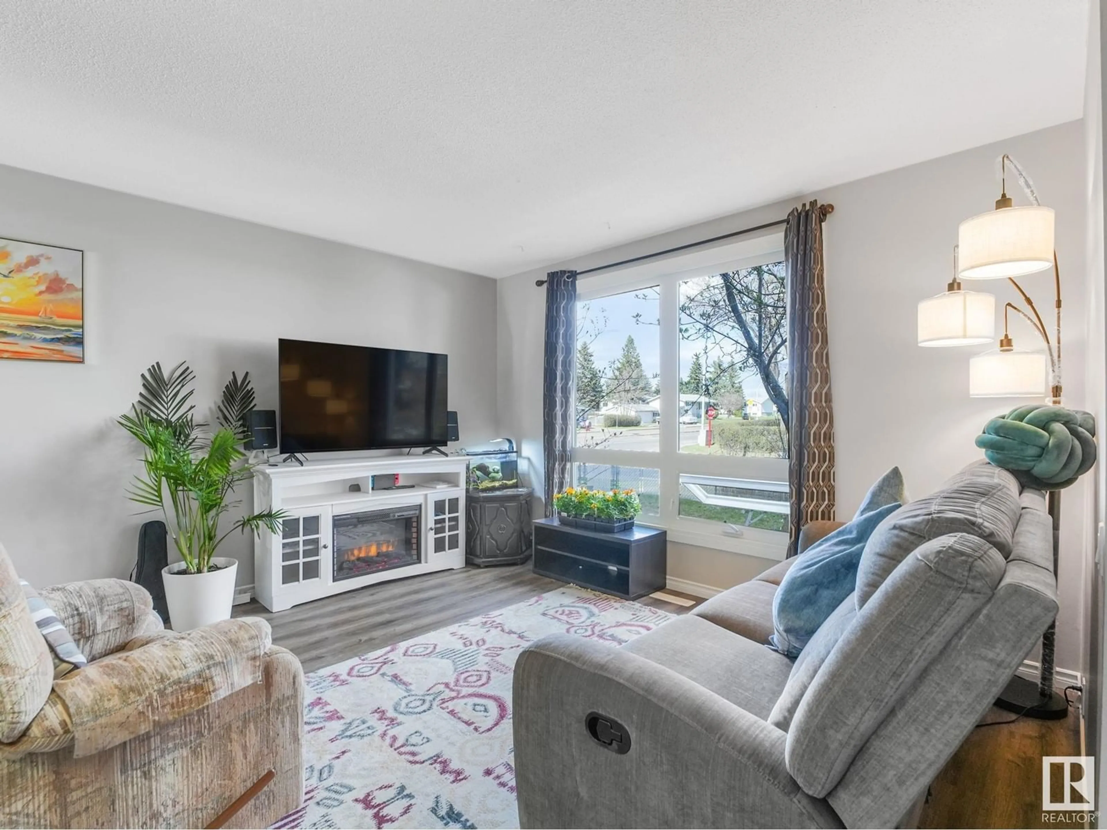 Living room with furniture, unknown for 115 MAYFAIR MEWS, Edmonton Alberta T5E5R7