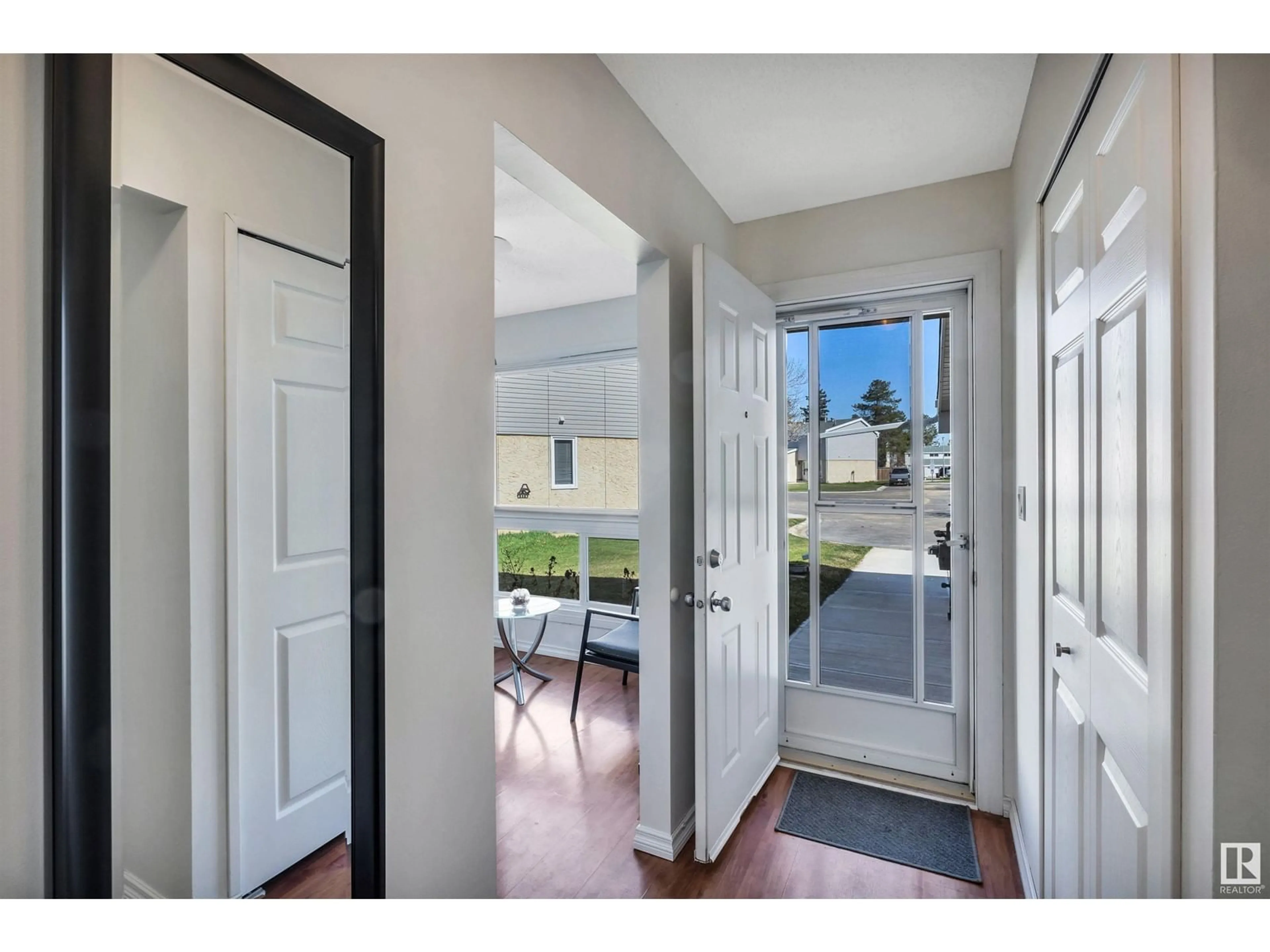 Indoor entryway for 346 GRANDIN VG, St. Albert Alberta T8N2R6