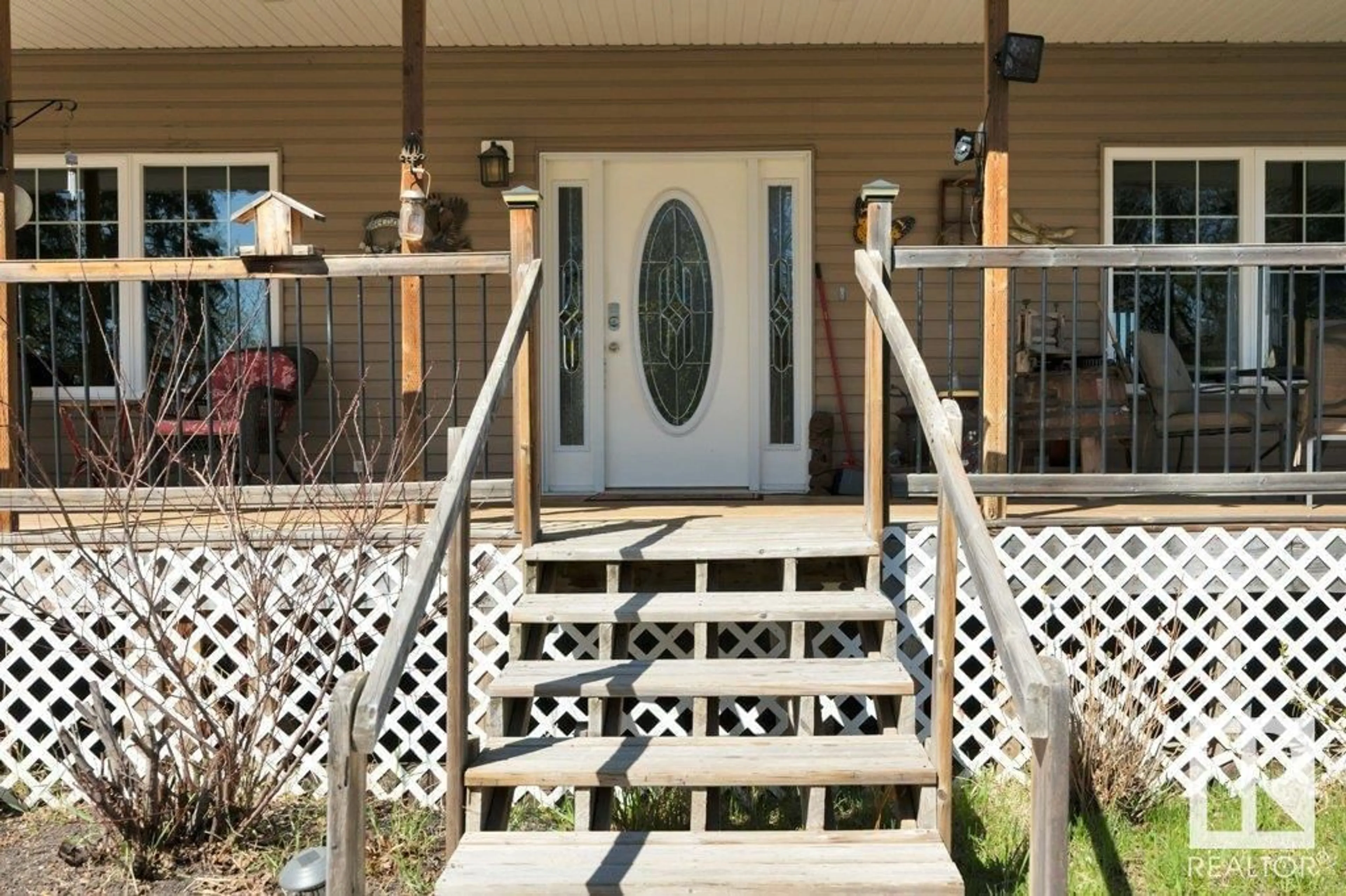 Patio, street for 29 - 240073 TWP RD 471, Rural Wetaskiwin County Alberta T9A1X1