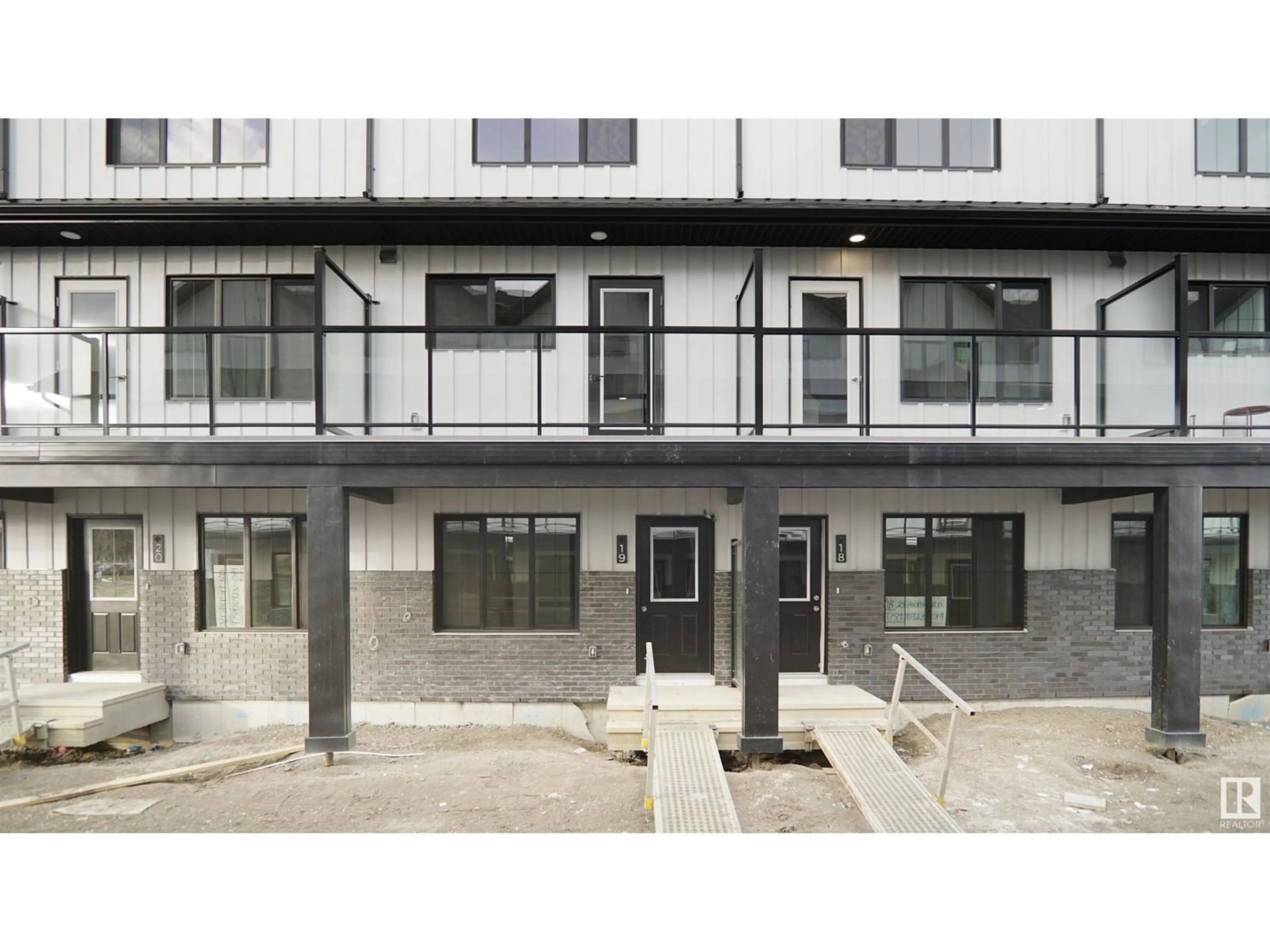Unknown for 29 - 19 AIRPORT RD, Edmonton Alberta T5G2P9