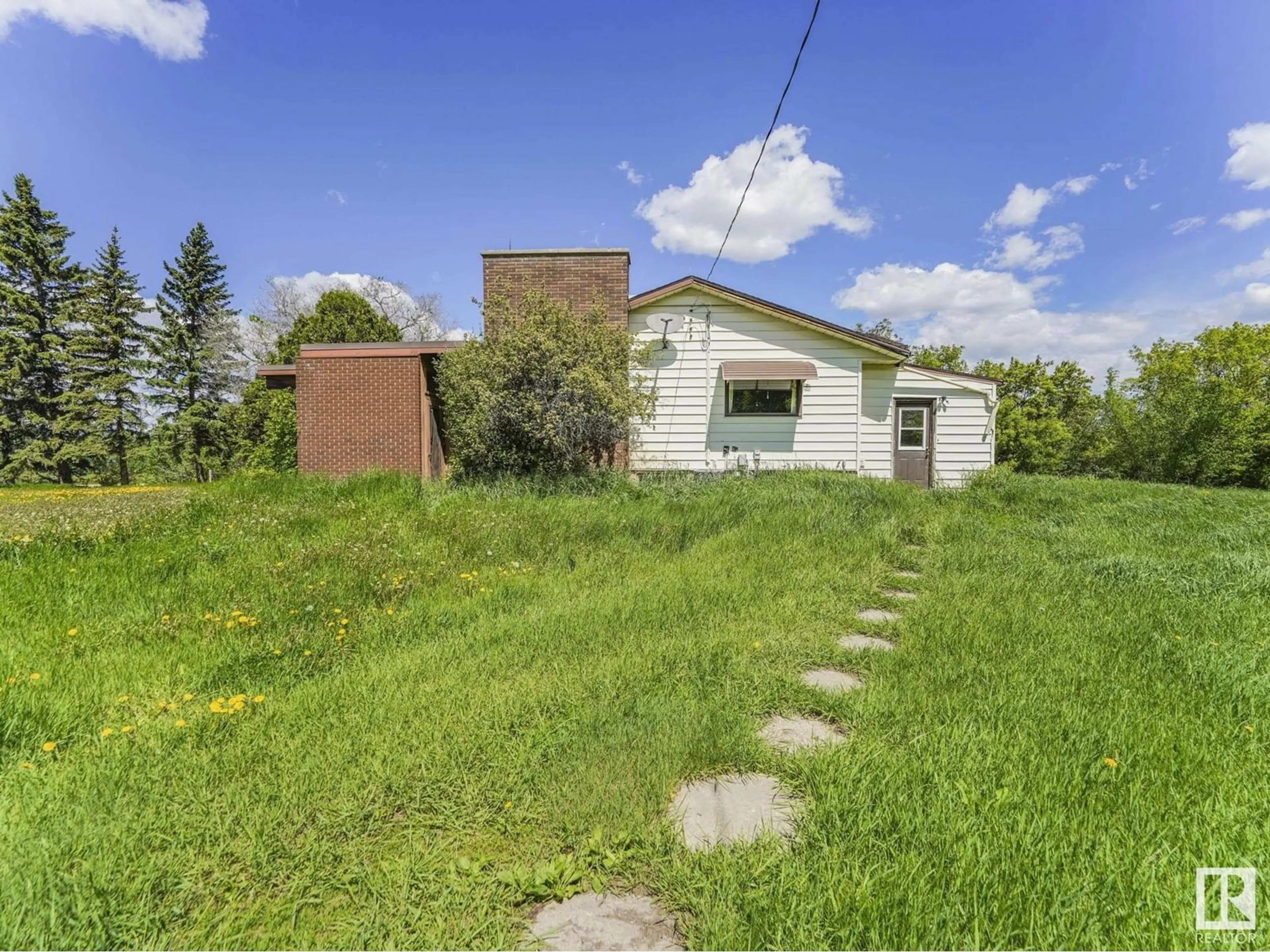 Shed for 53003 RGE ROAD 223, Rural Strathcona County Alberta T8E2M3