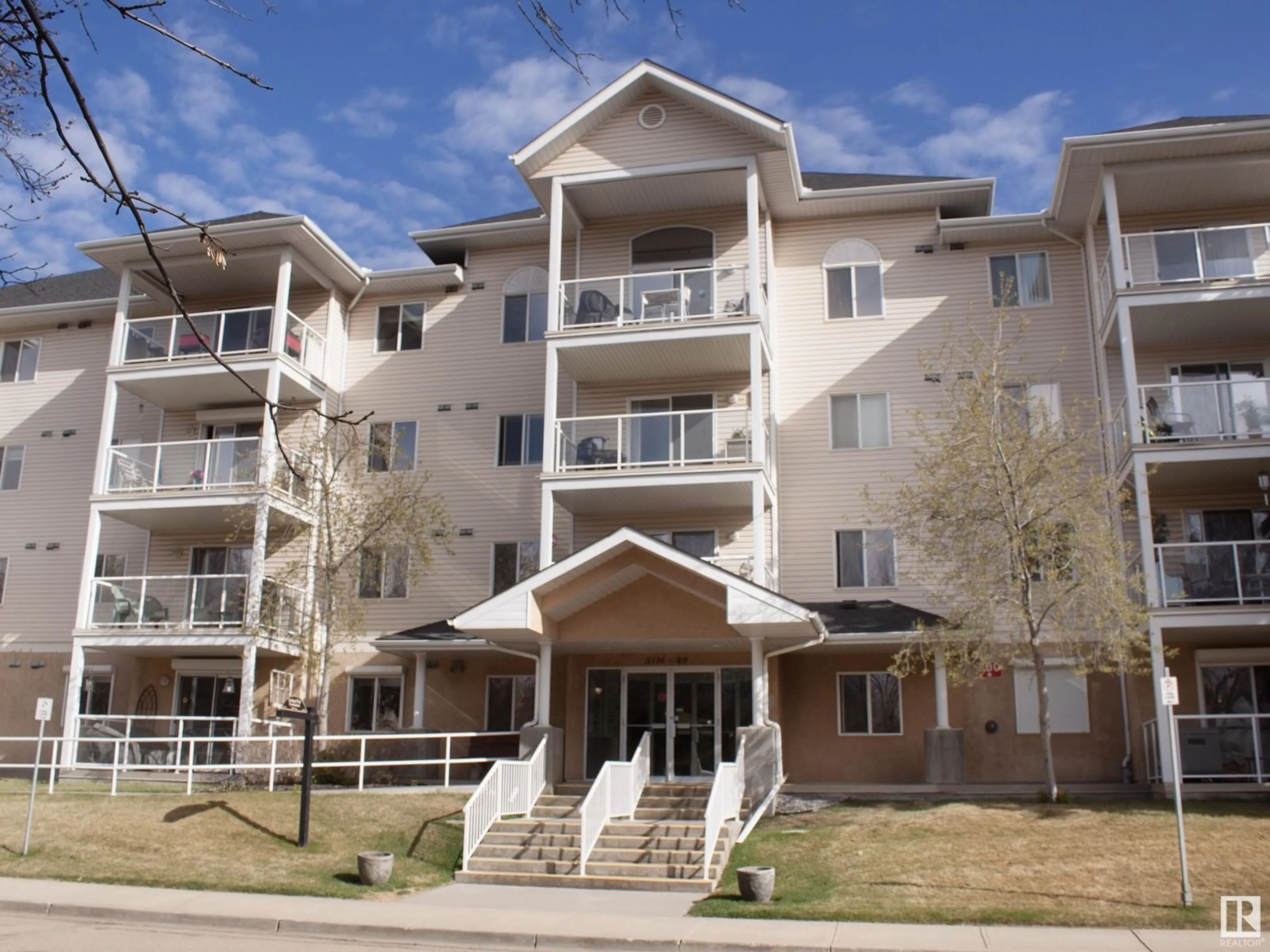 Unknown for 301 - 5116 49 AV, Leduc Alberta T9E8K1