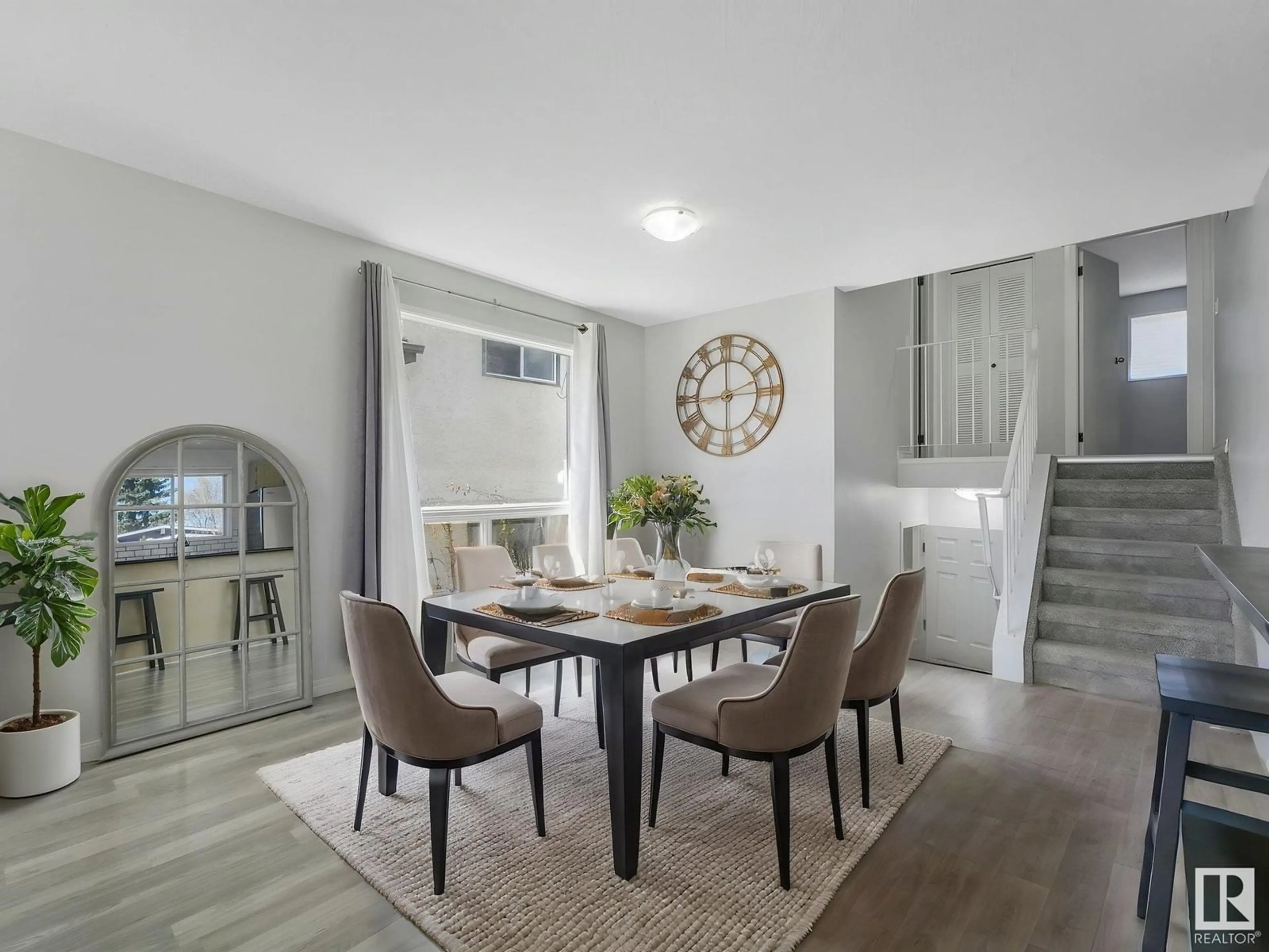 Dining room, unknown for 3604 17 AV, Edmonton Alberta T6L2N6