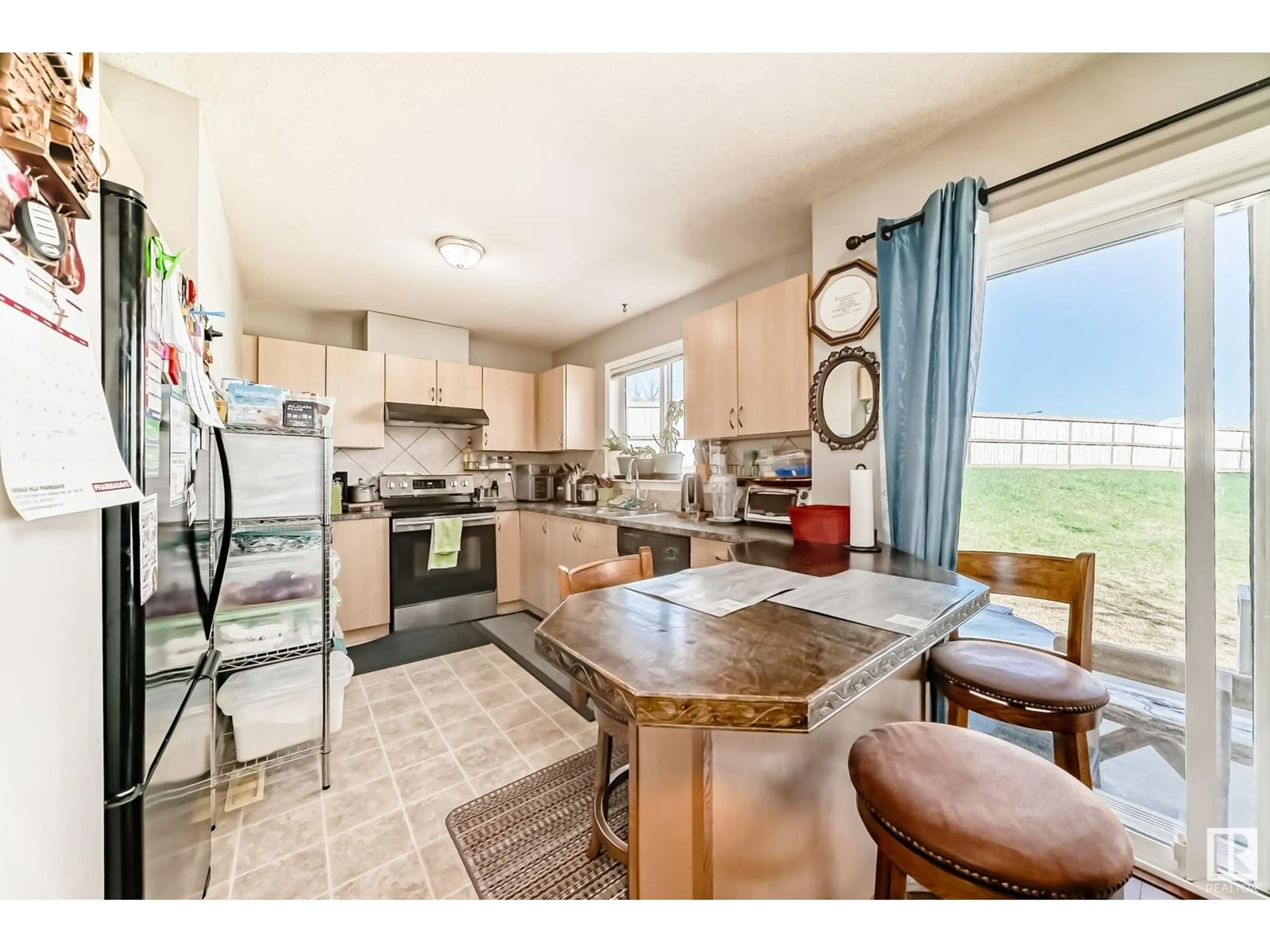 Open concept kitchen, unknown for 11 - 30 CLOVER BAR LN, Sherwood Park Alberta T8H0C4
