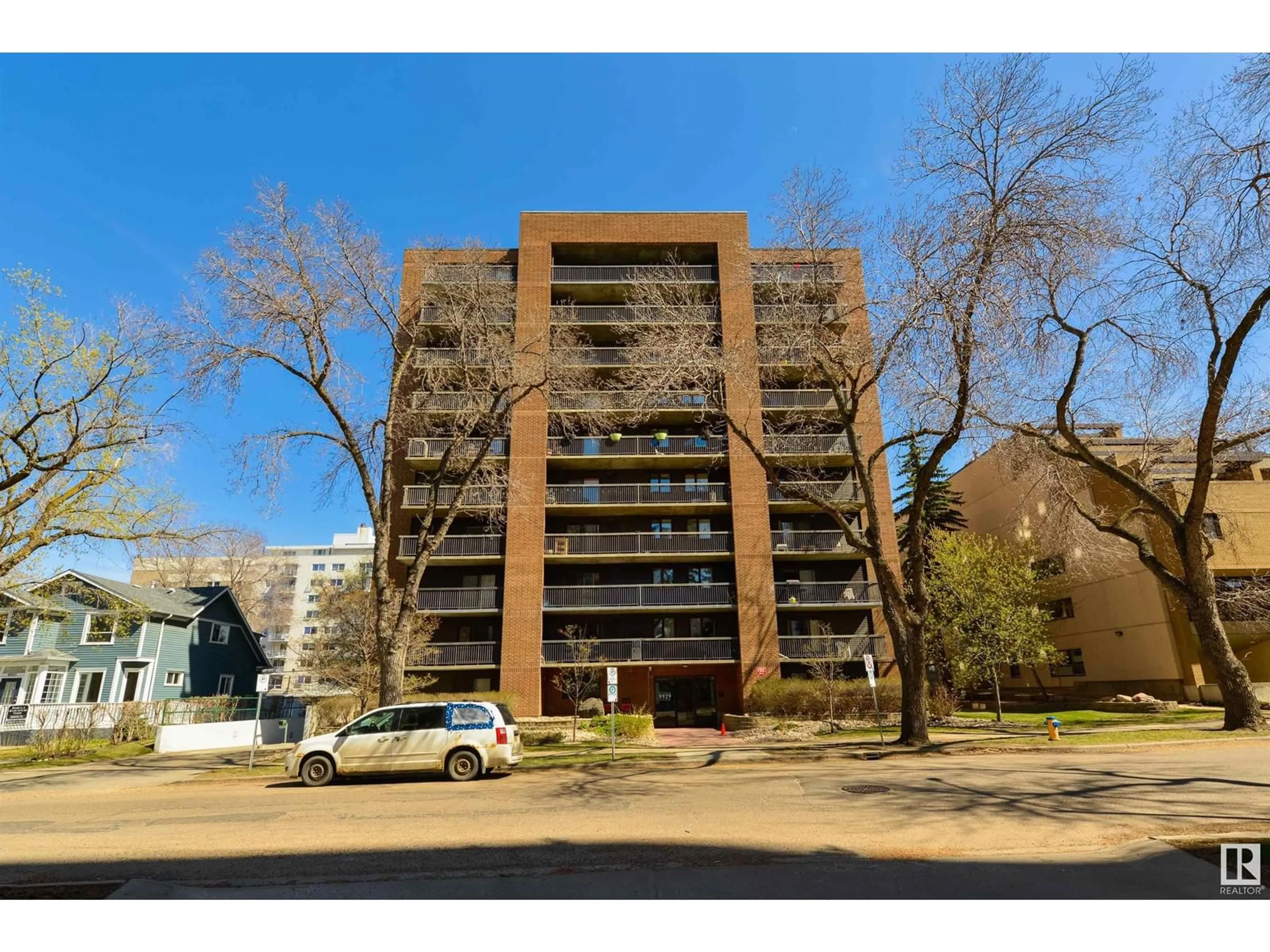 Unknown for 9929 - 704 113 ST NW, Edmonton Alberta T5K2N9