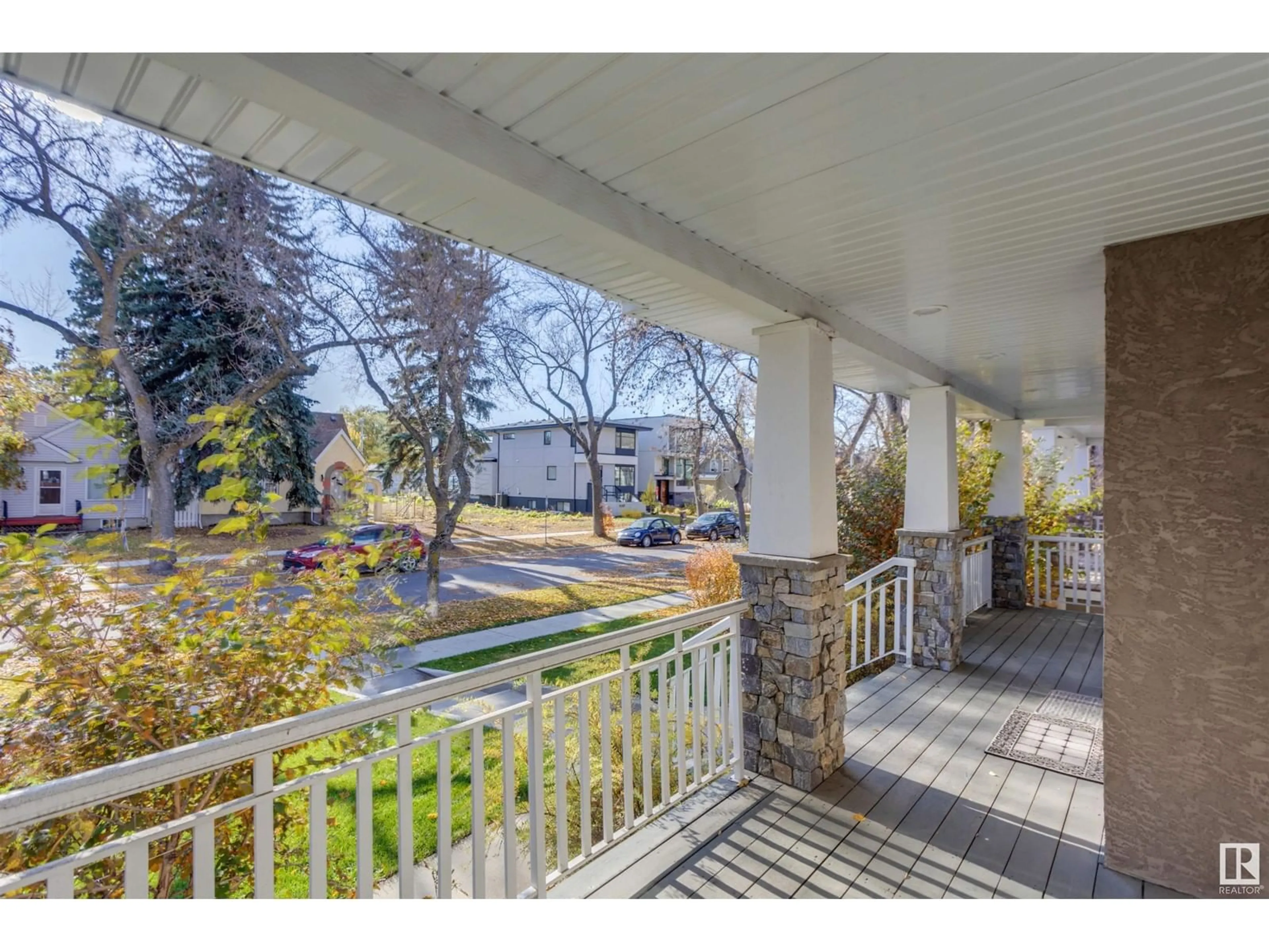 Patio, unknown for NW - 11026 80 AV, Edmonton Alberta T6G0R3