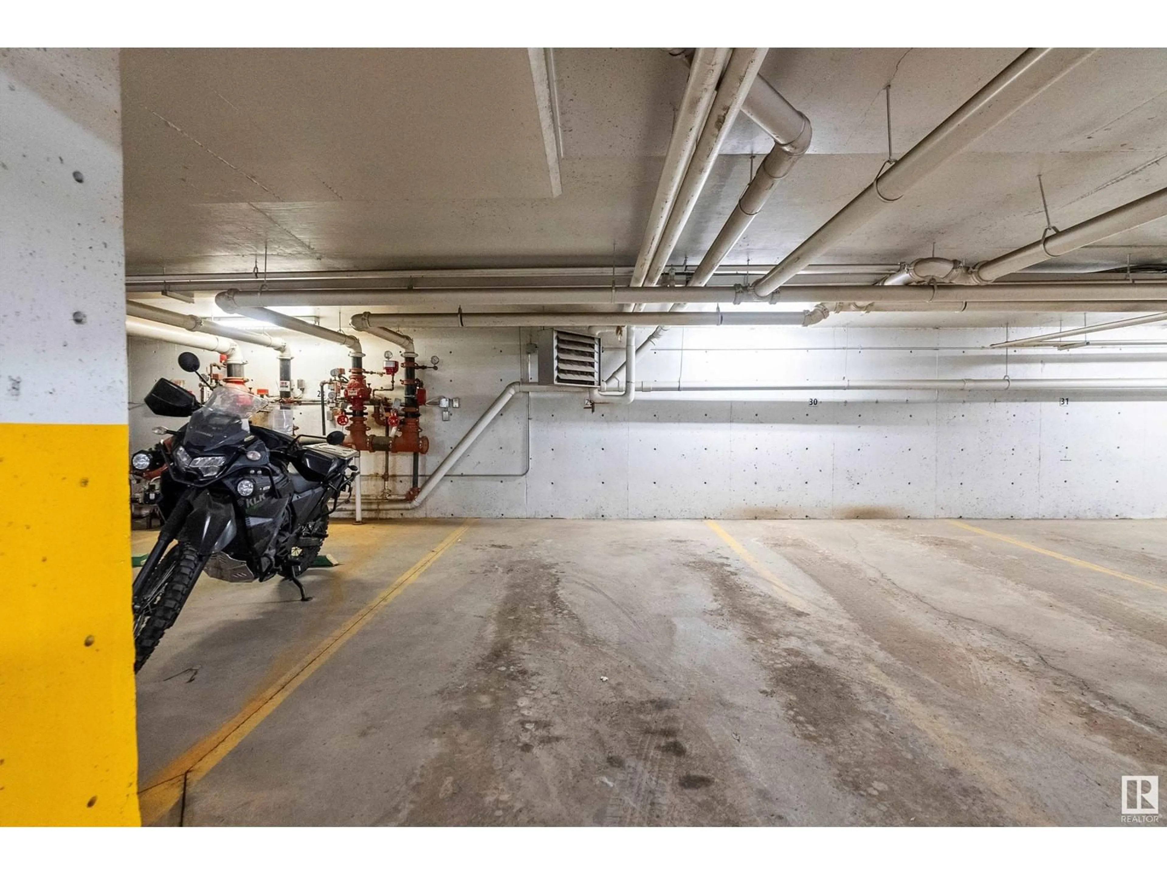Indoor garage for 505 - 4806 48 AV, Leduc Alberta T9E8S2