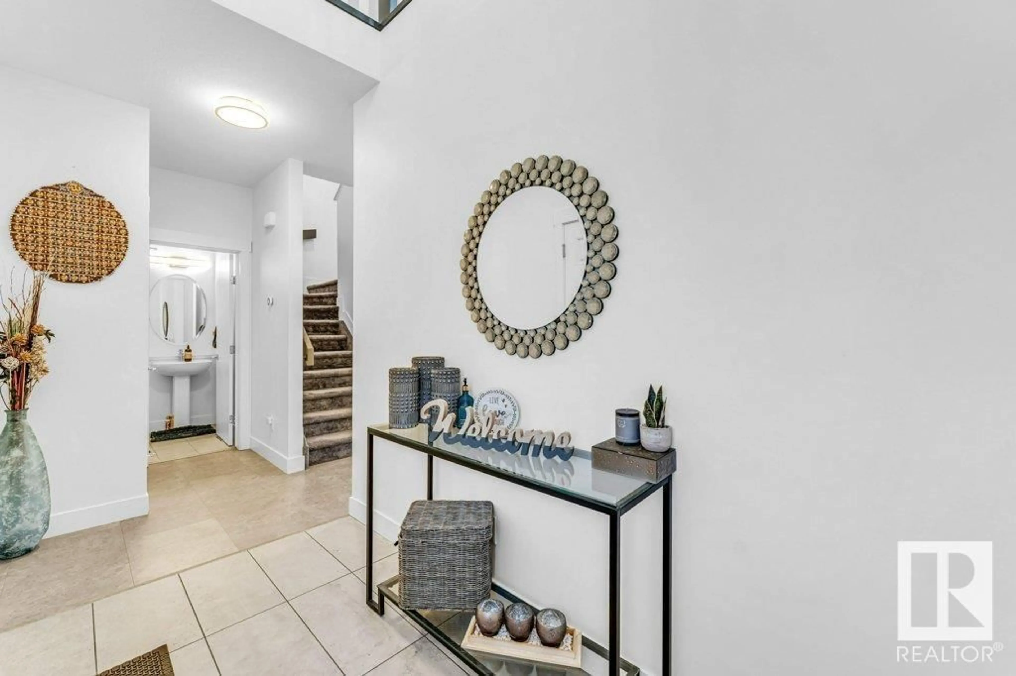Indoor entryway for SW - 1615 169 ST, Edmonton Alberta T6W1H2