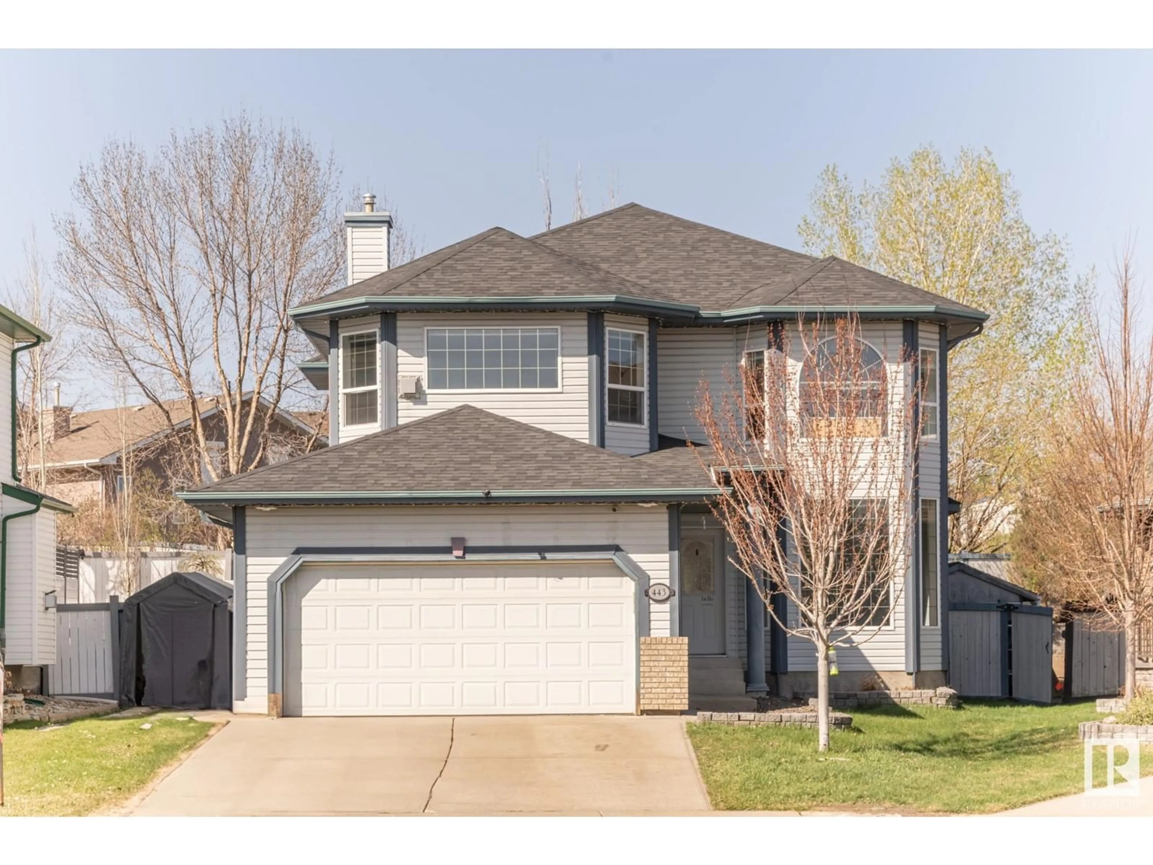 Home with vinyl exterior material, street for 443 HERITAGE DR, Sherwood Park Alberta T8A6A4