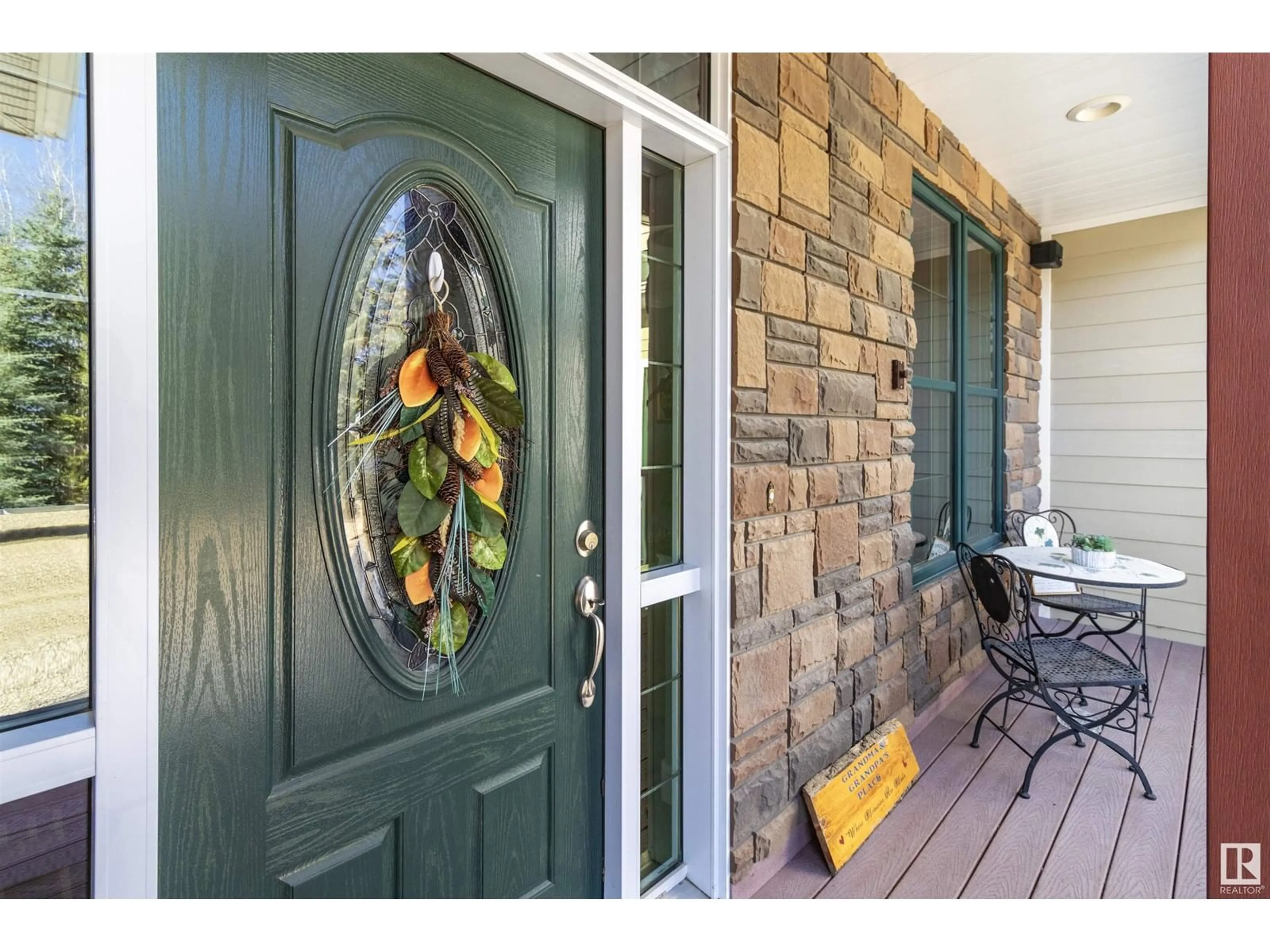 Indoor entryway for 51069 - 85 RGE ROAD 215, Rural Strathcona County Alberta T8E1G7