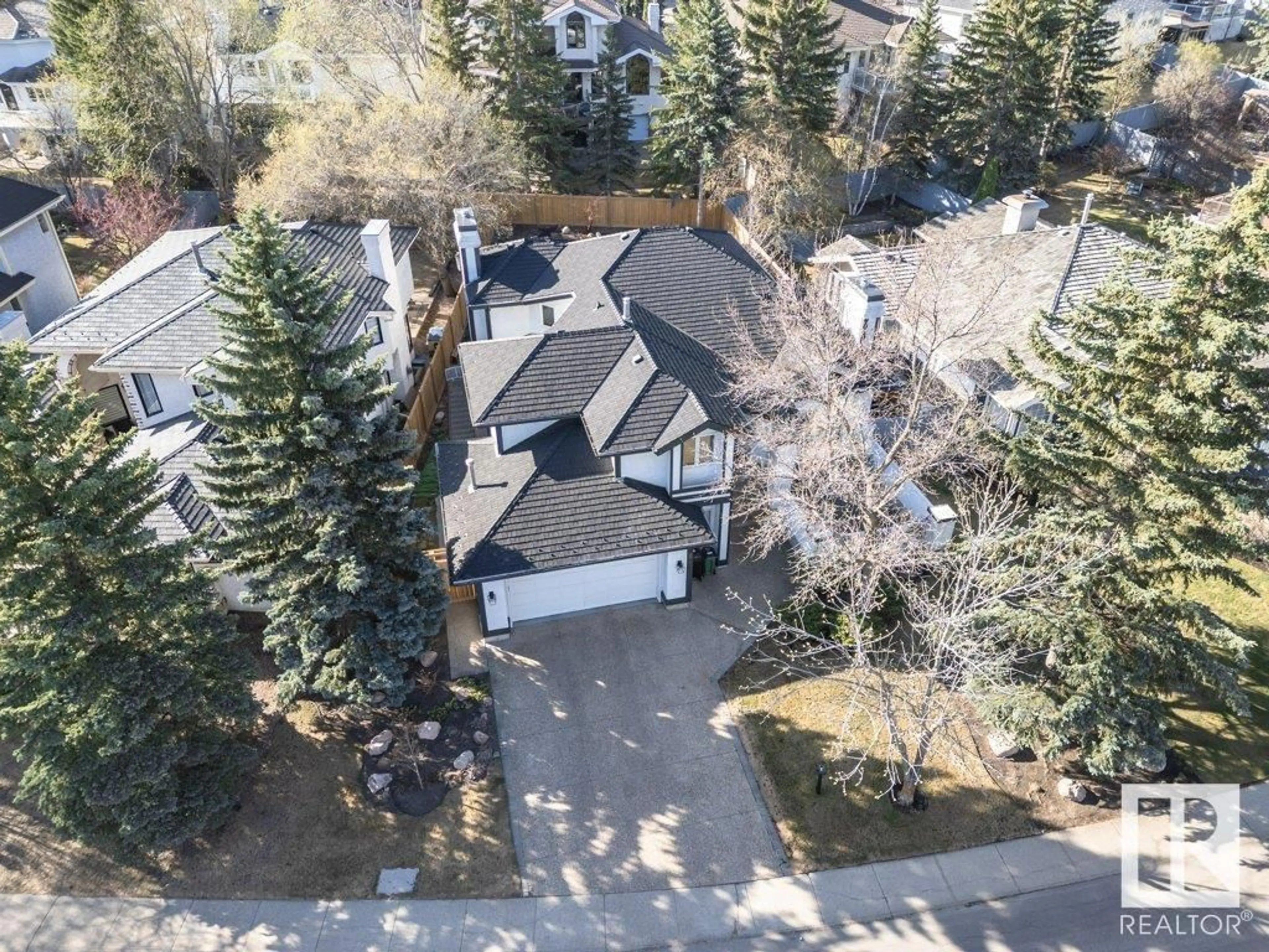 A pic from outside/outdoor area/front of a property/back of a property/a pic from drone, street for 218 OMAND DR, Edmonton Alberta T6R1L7