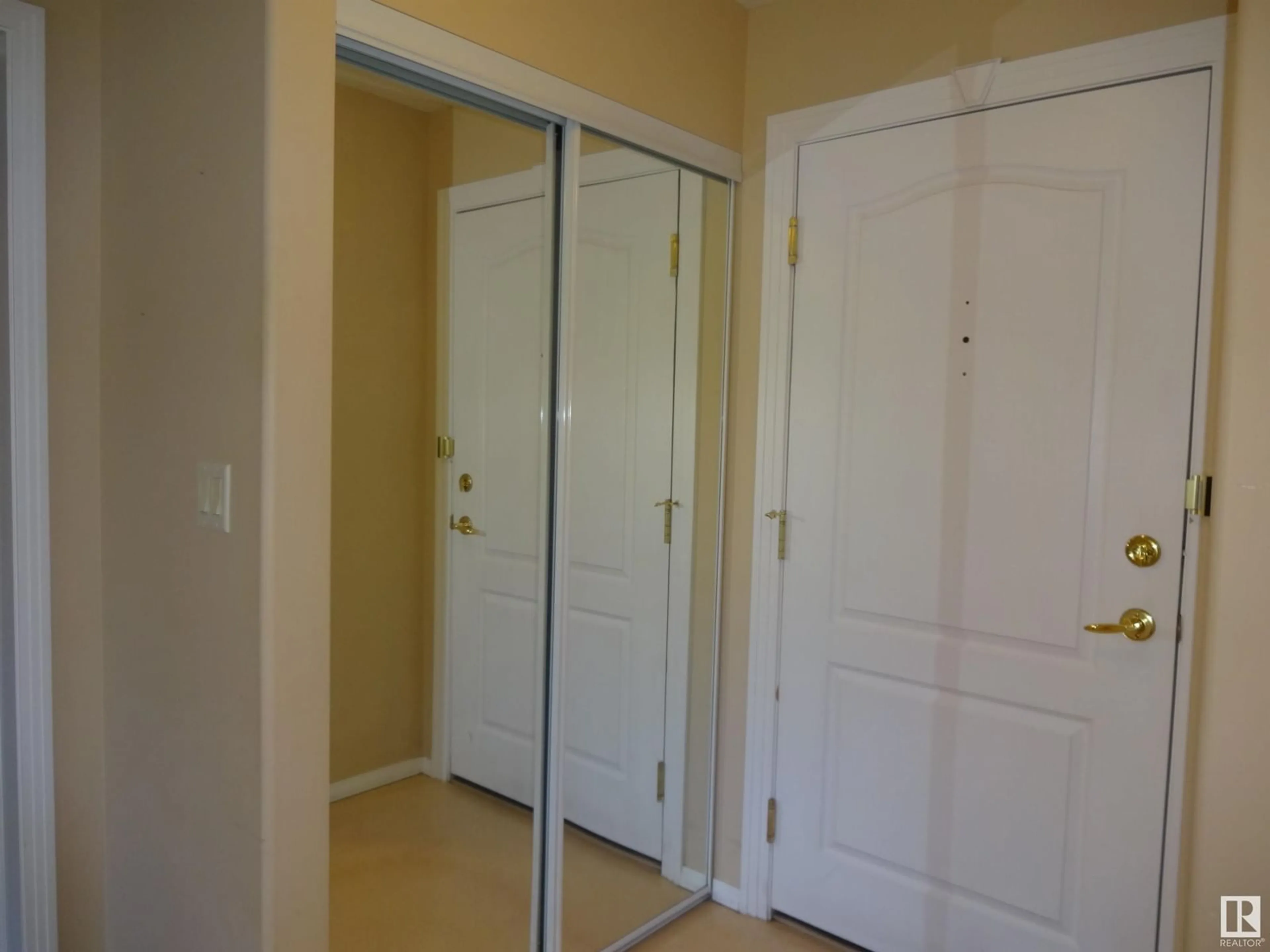 Unknown for #306 - 8942 156 ST, Edmonton Alberta T5R5Z5