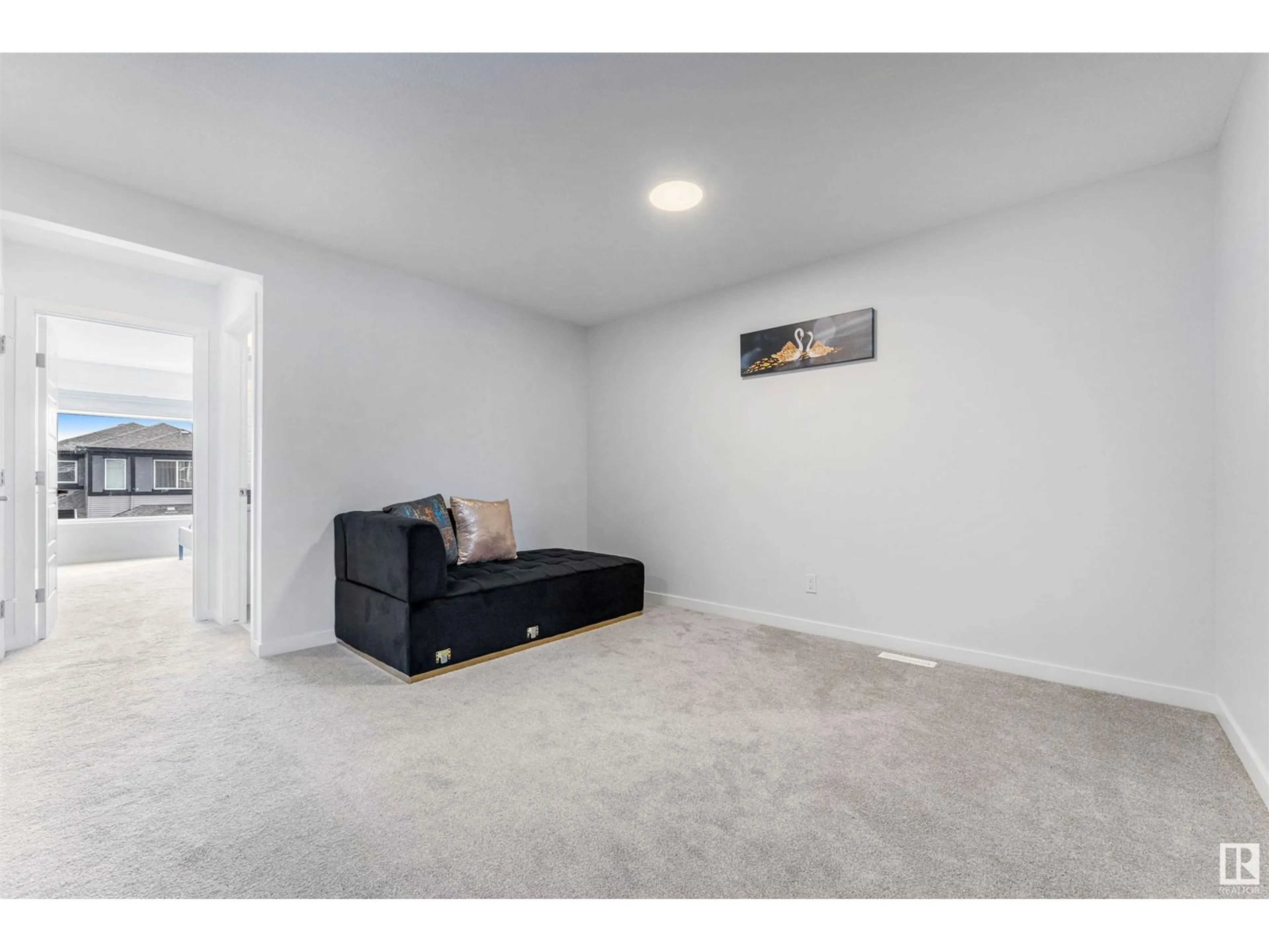 A pic of a room for NW - 9912 226 ST, Edmonton Alberta T5T7V2