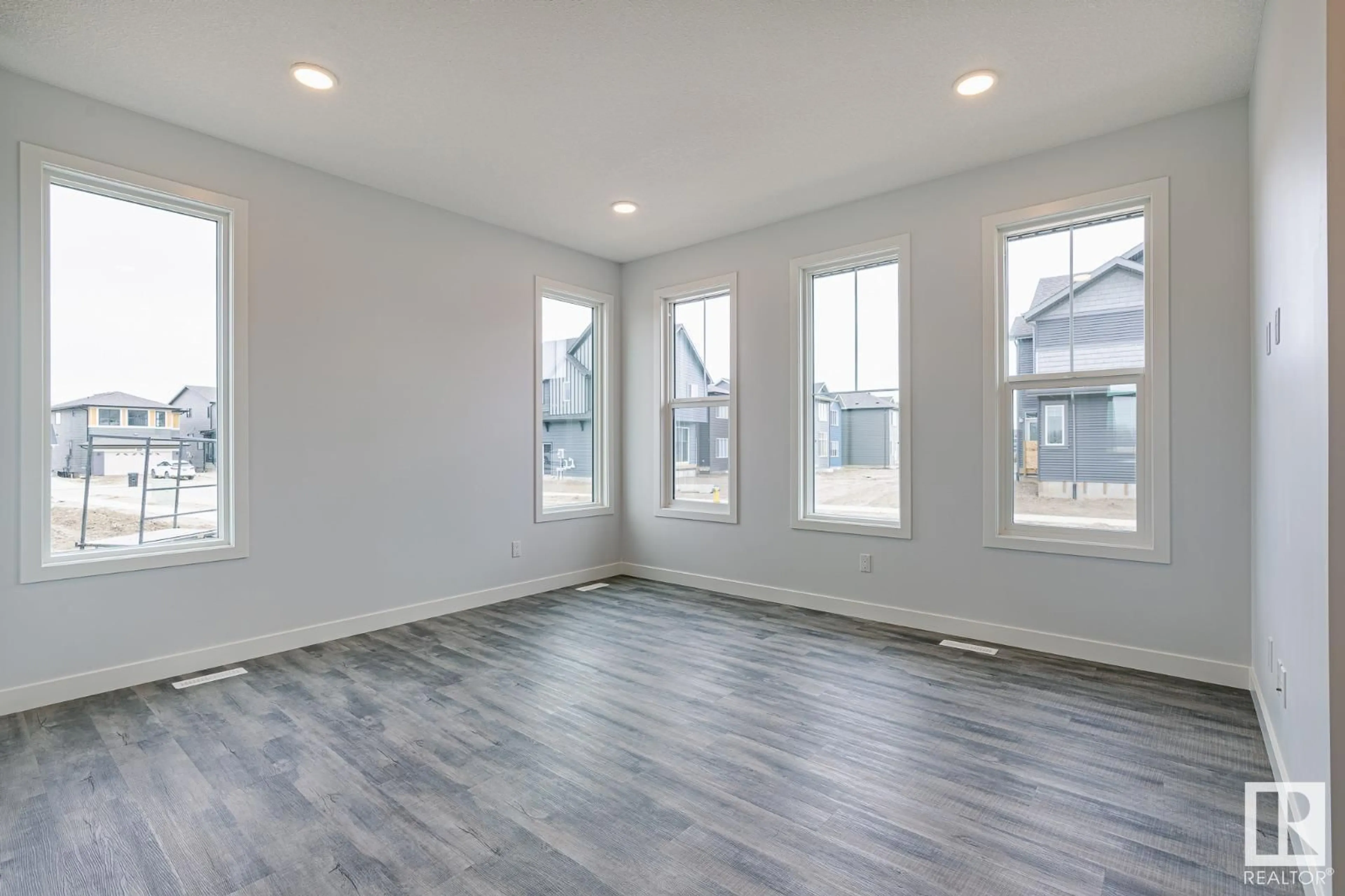 A pic of a room for SW - 4047 HAWTHORN LI, Edmonton Alberta T6X2Y8