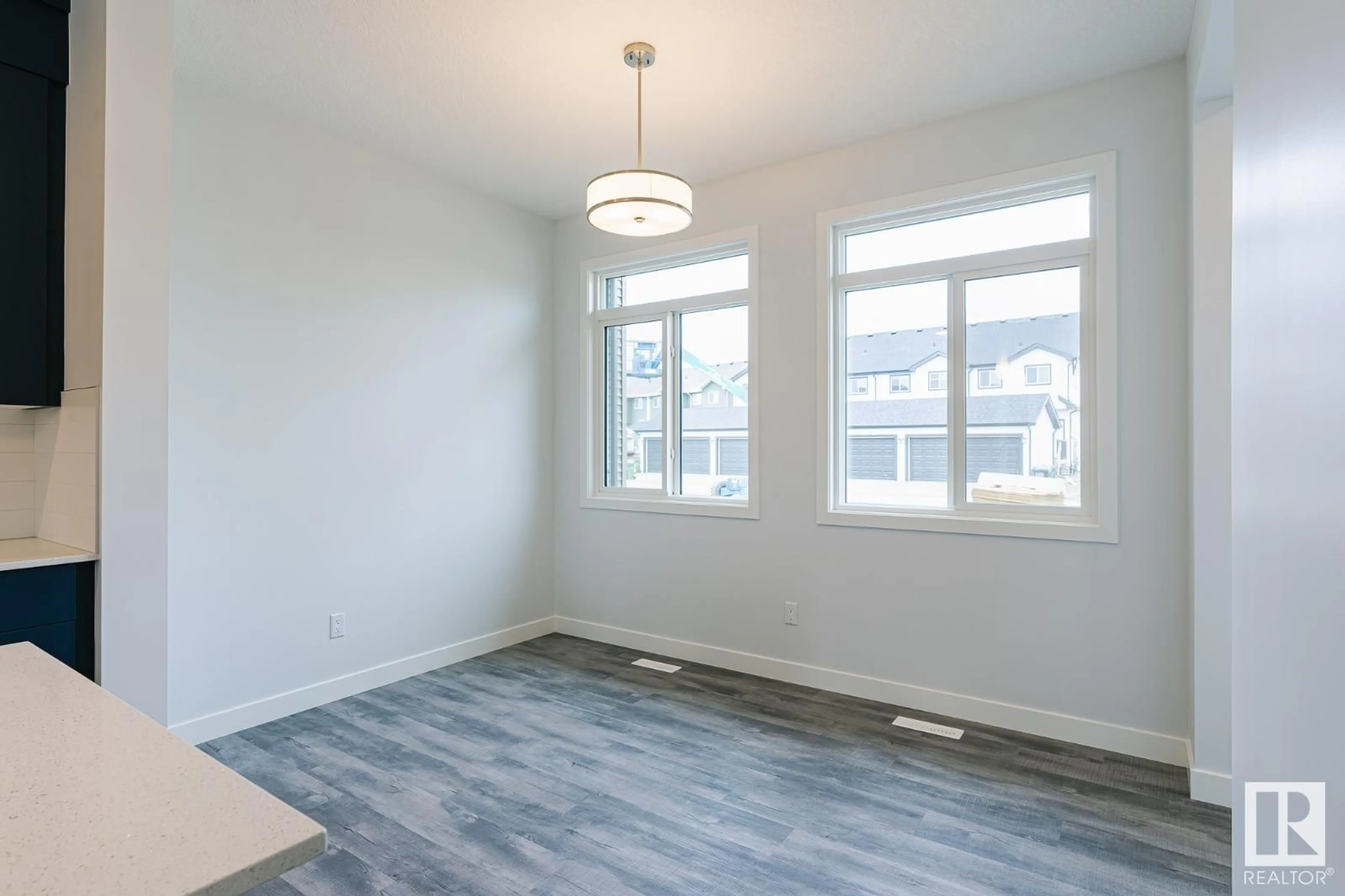 A pic of a room for SW - 4047 HAWTHORN LI, Edmonton Alberta T6X2Y8