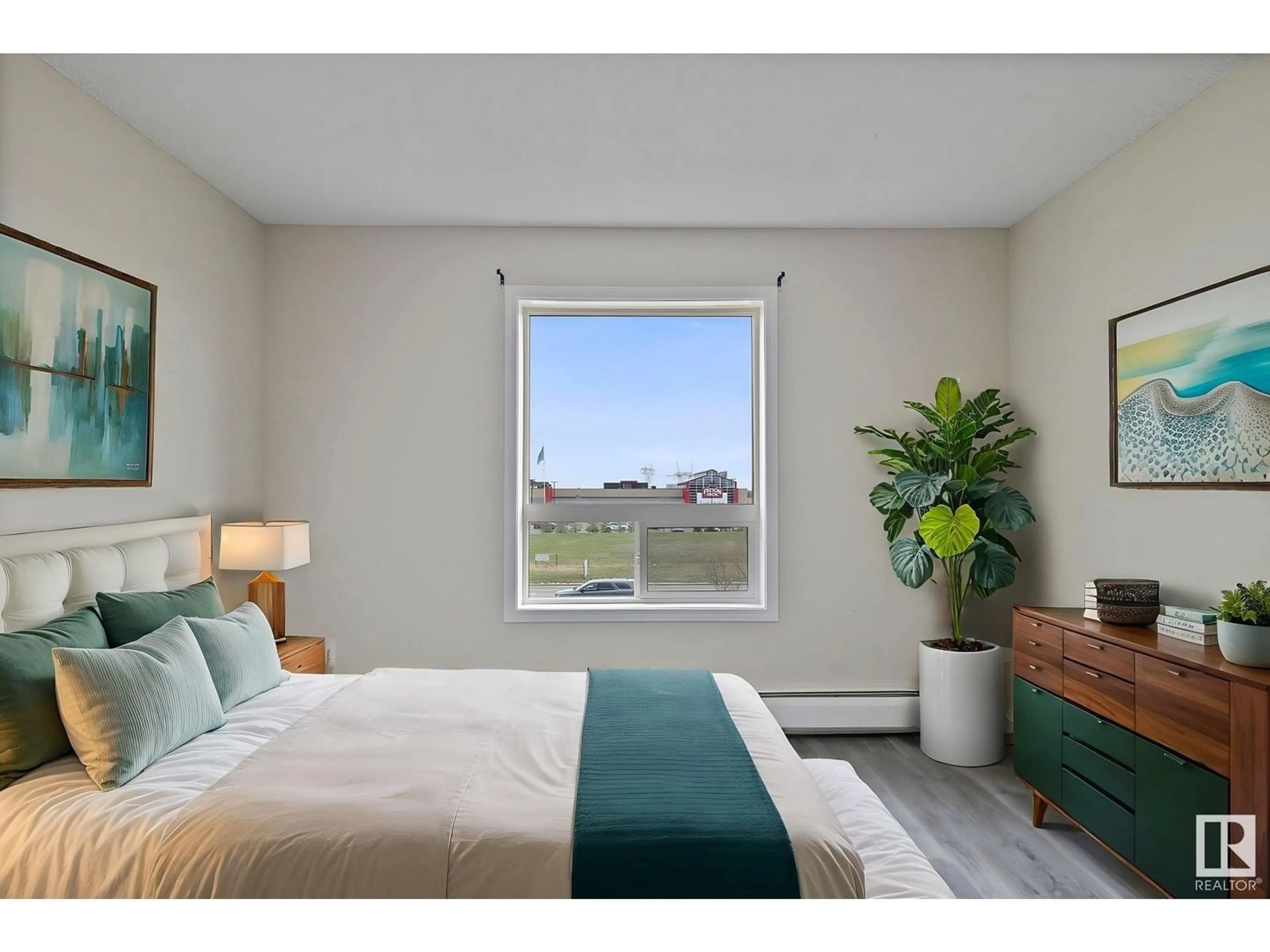 A pic of a room for 1316 SOUTH TERWILLEGAR DR, Edmonton Alberta T6R0E1